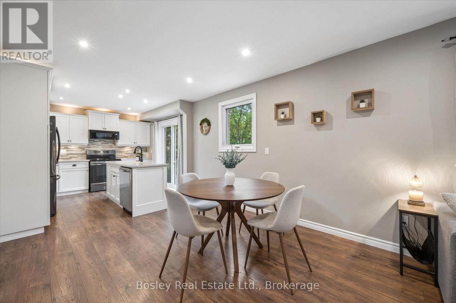 687 Champlain Boulevard Property Photo 11