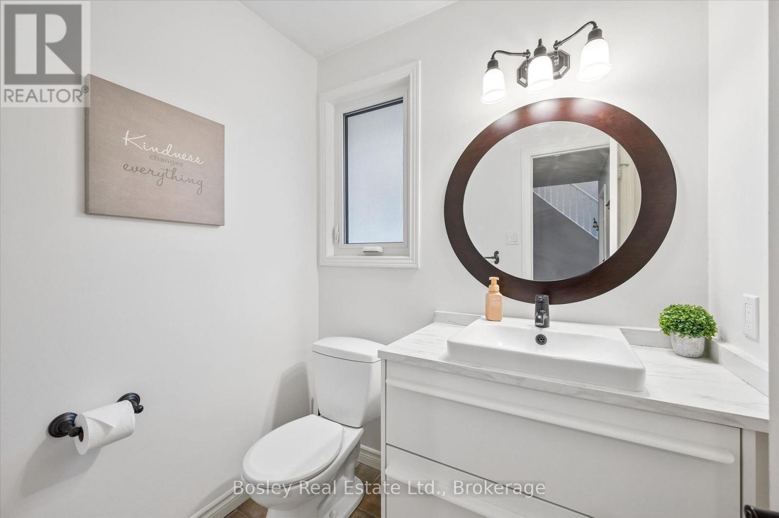 687 Champlain Boulevard Property Photo 17