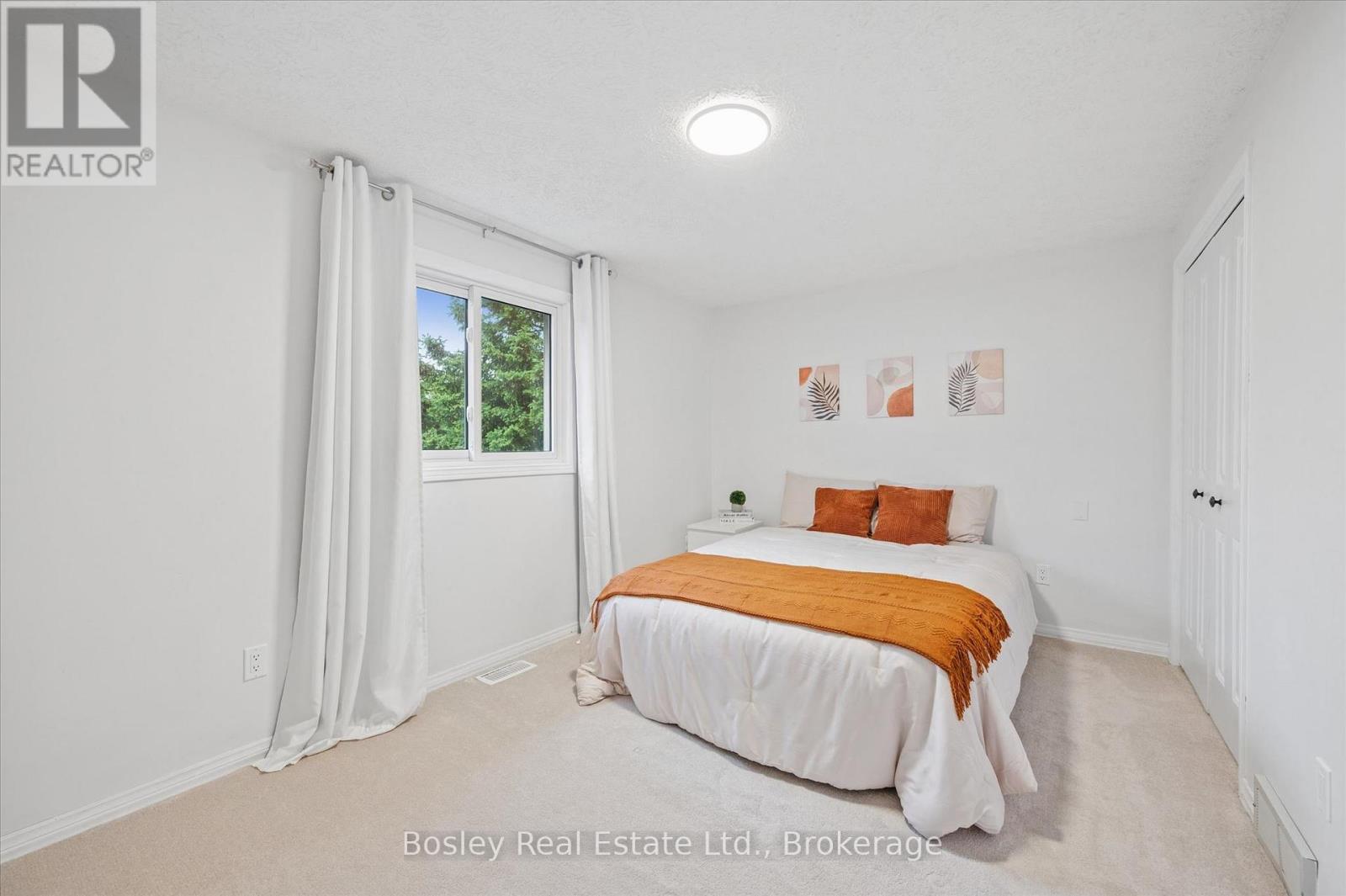 687 Champlain Boulevard Property Photo 19