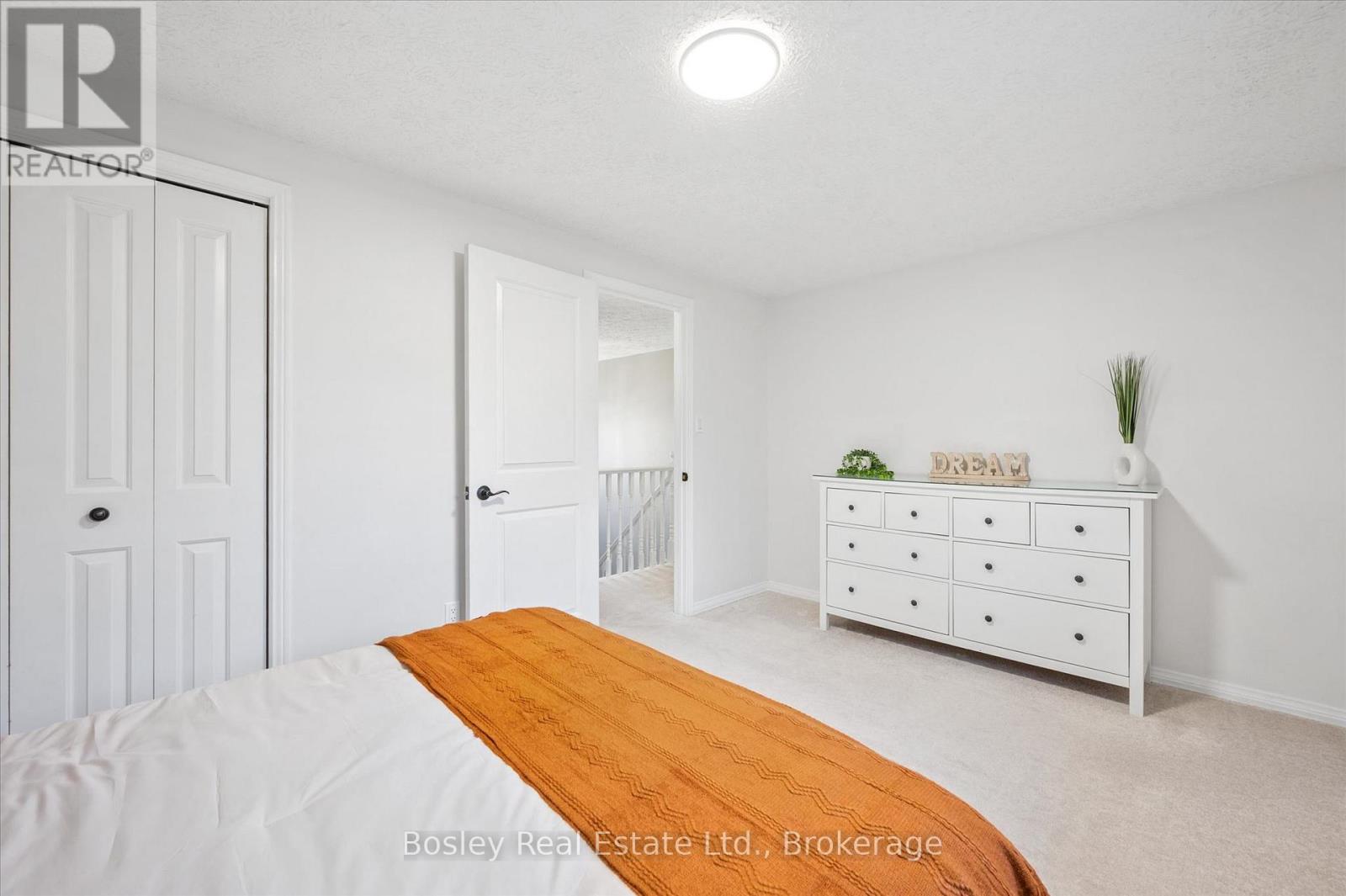 687 Champlain Boulevard Property Photo 20