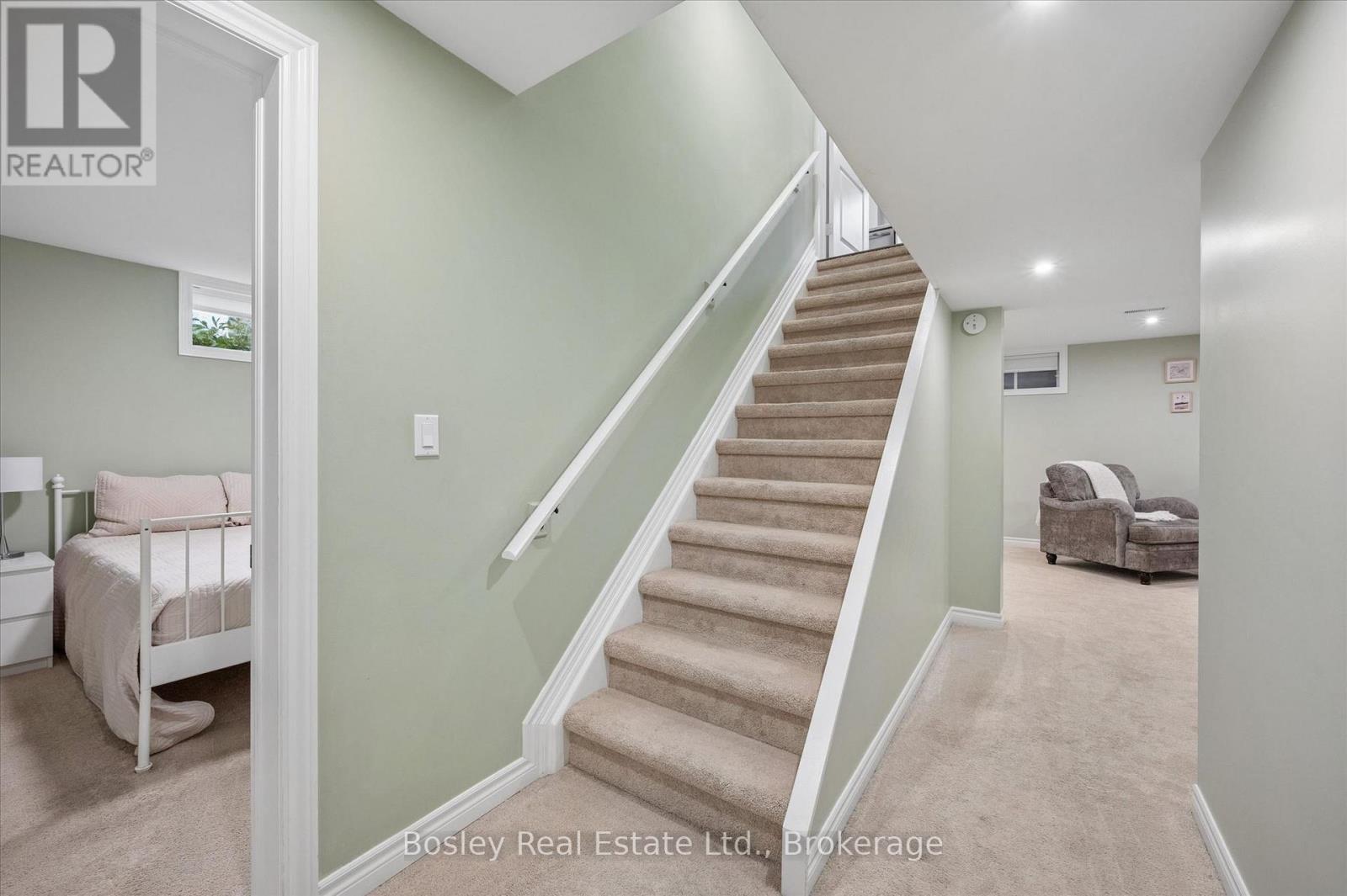 687 Champlain Boulevard Property Photo 28