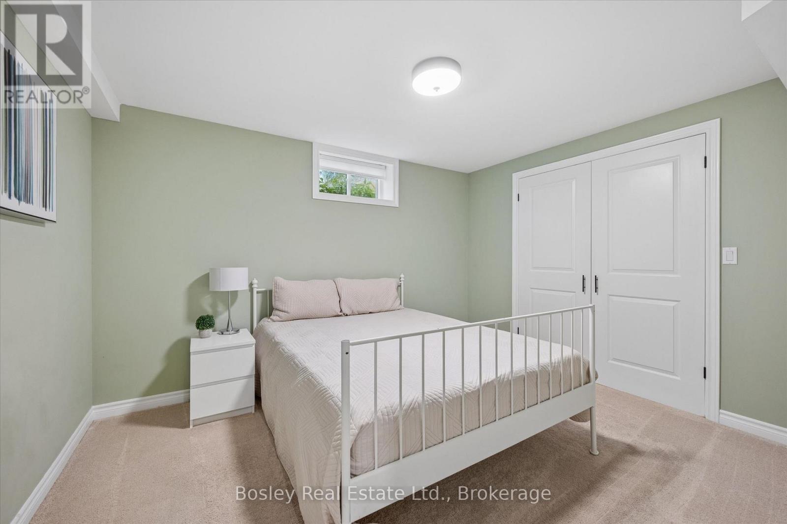 687 Champlain Boulevard Property Photo 34
