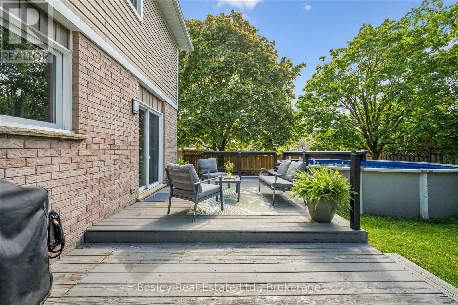 687 Champlain Boulevard Property Photo 39