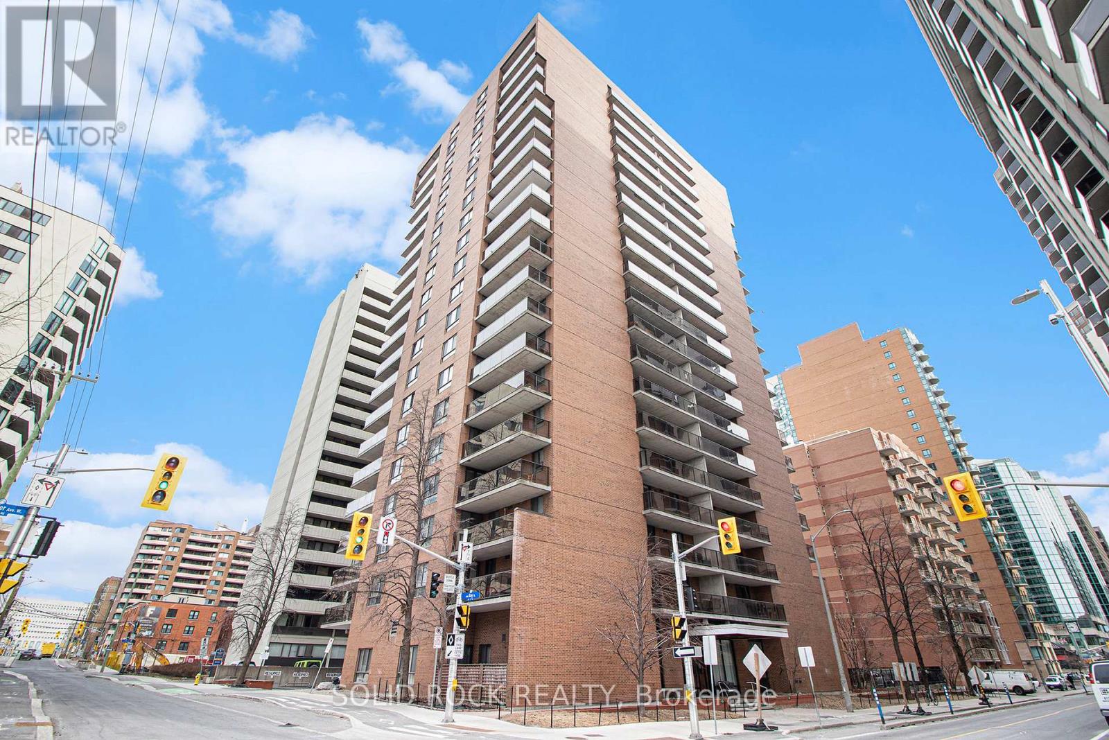 1204 - 475 LAURIER AVENUE W Property Photo 1