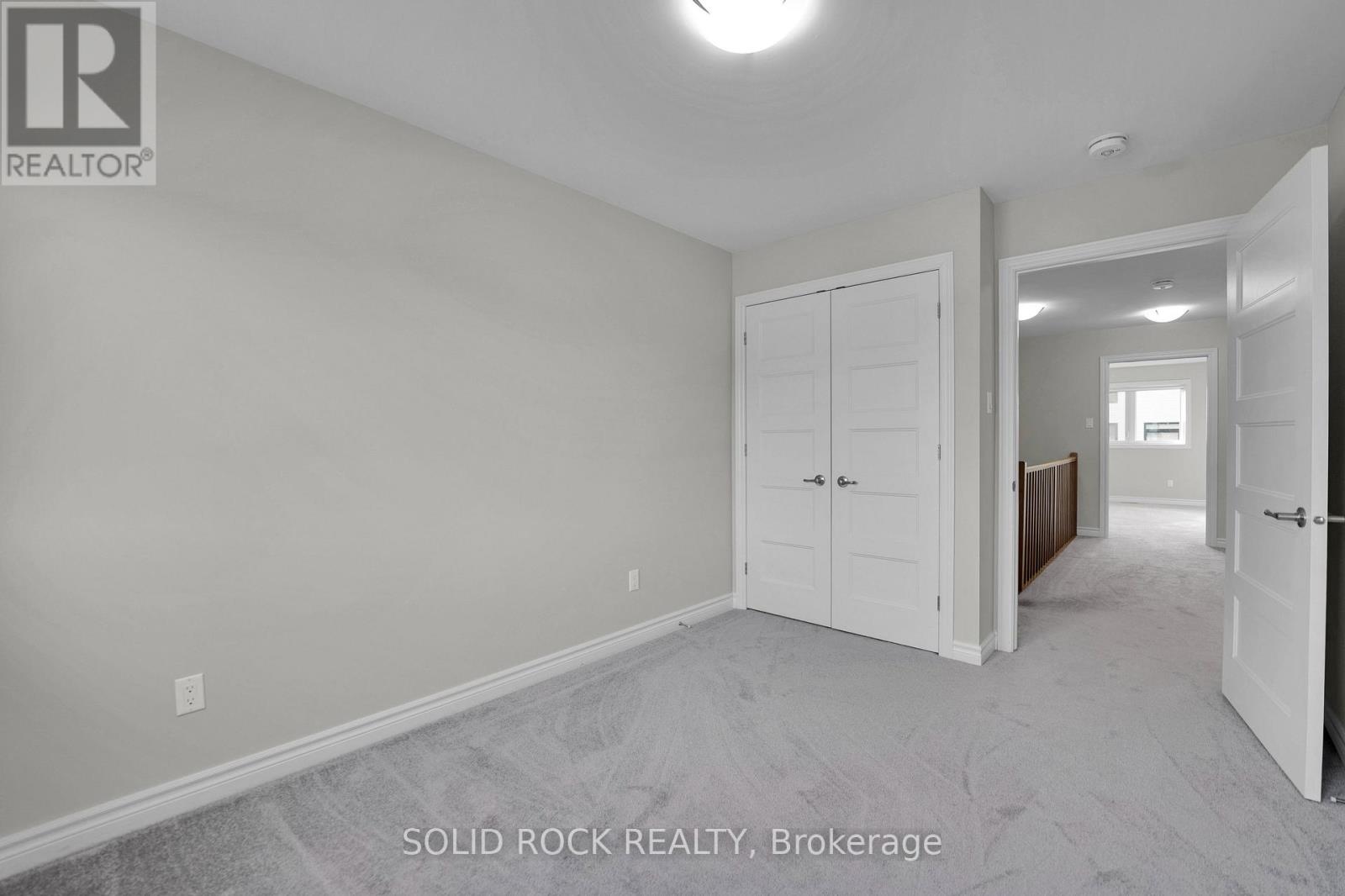 54 Griffith Way Property Photo 13