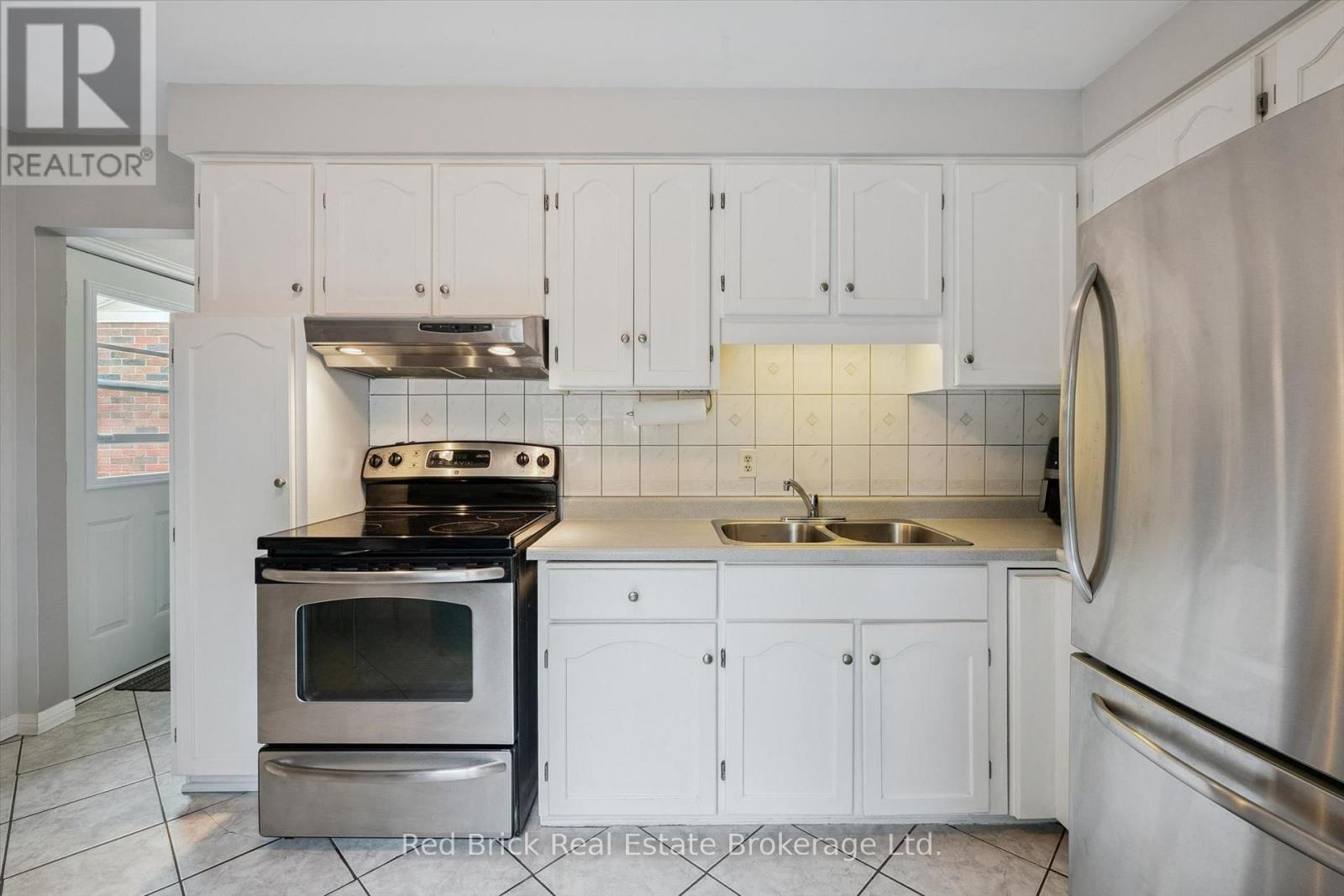 2 Woodborough Road Property Photo 14