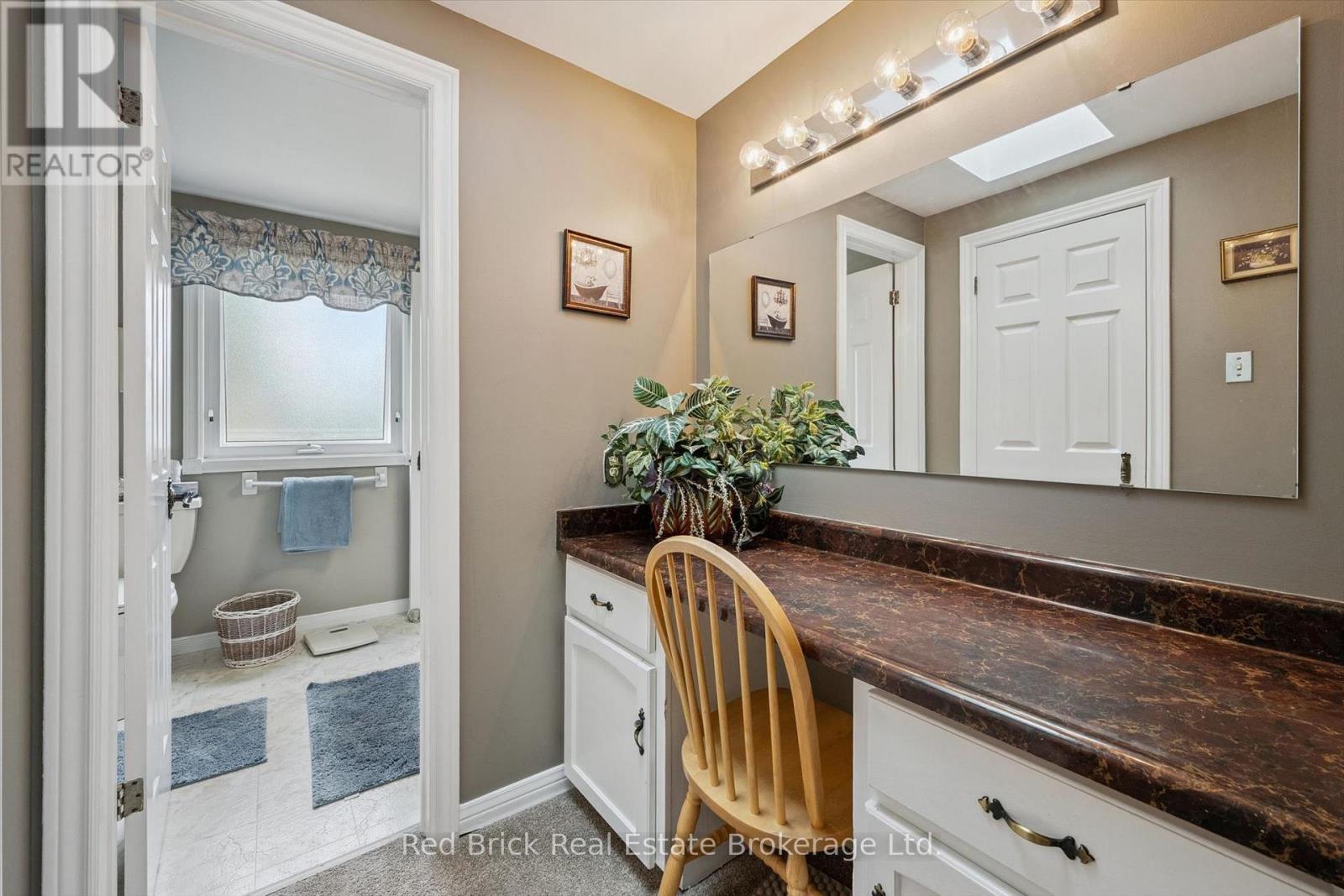 2 Woodborough Road Property Photo 27