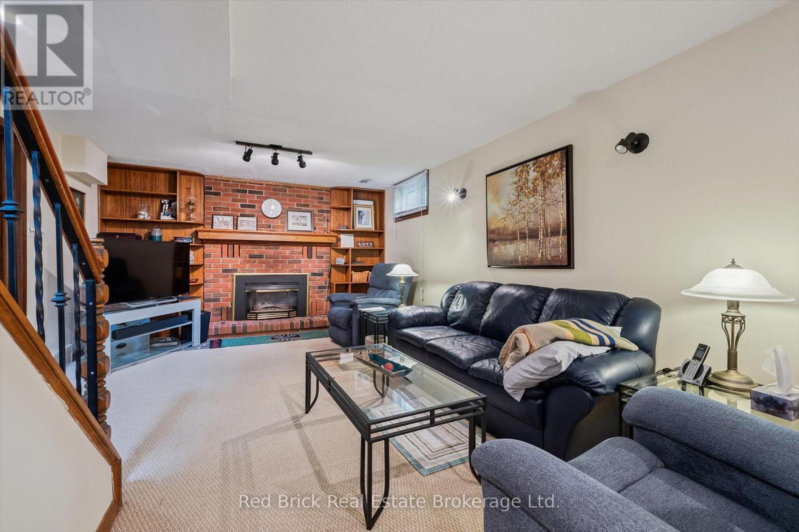 2 Woodborough Road Property Photo 29