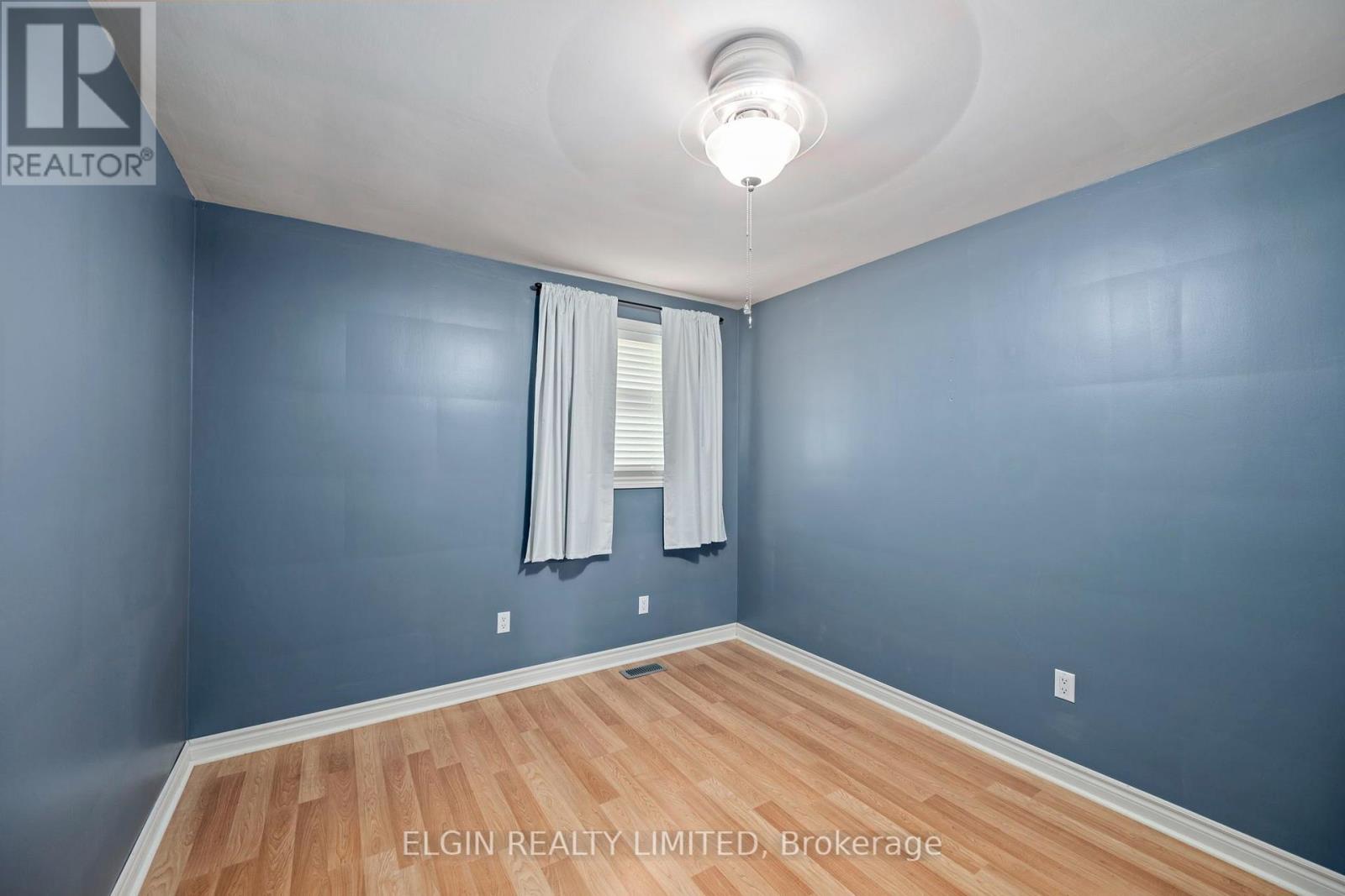 27 Vanier Place Property Photo 12