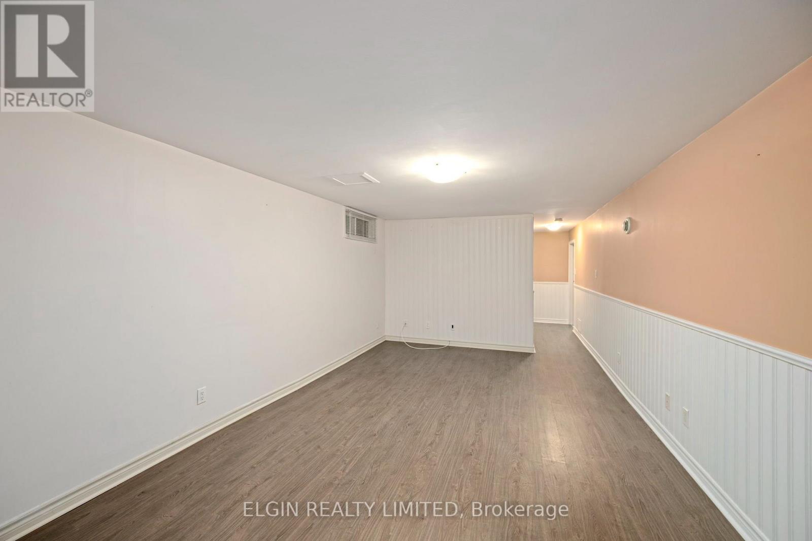 27 Vanier Place Property Photo 19