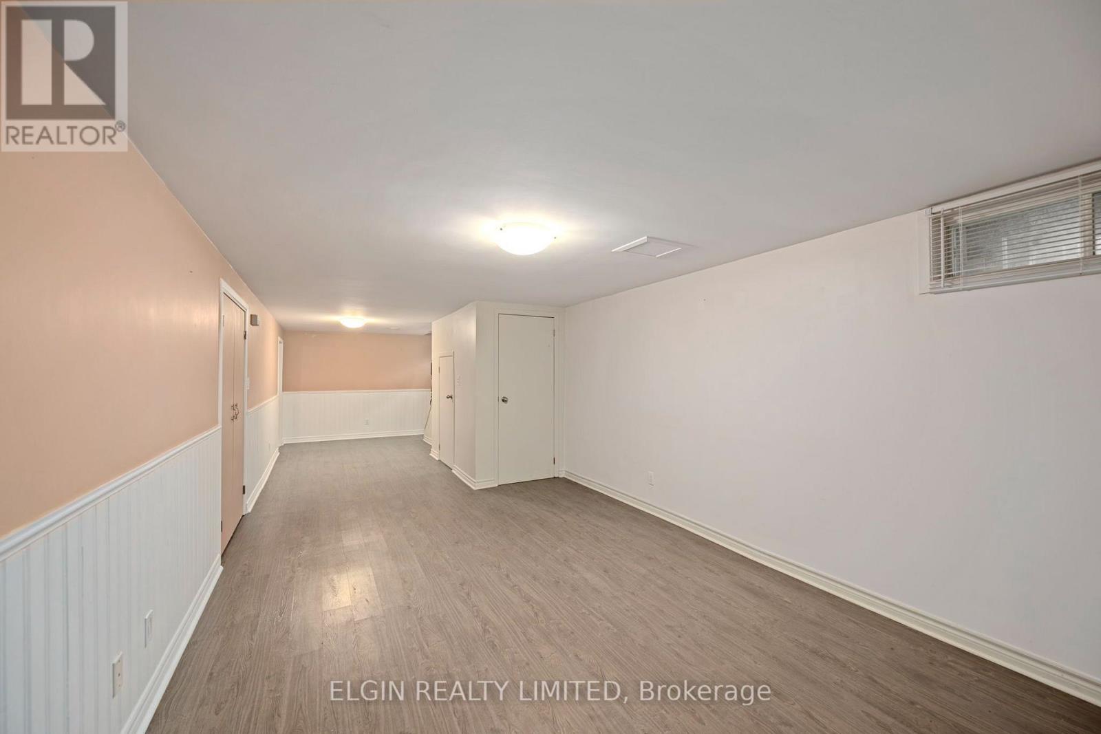 27 Vanier Place Property Photo 23
