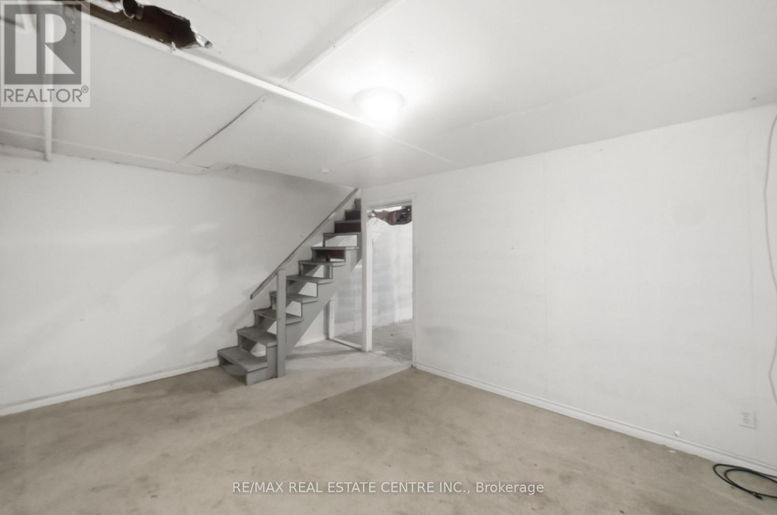 10 - 76 Borden Parkway Property Photo 21