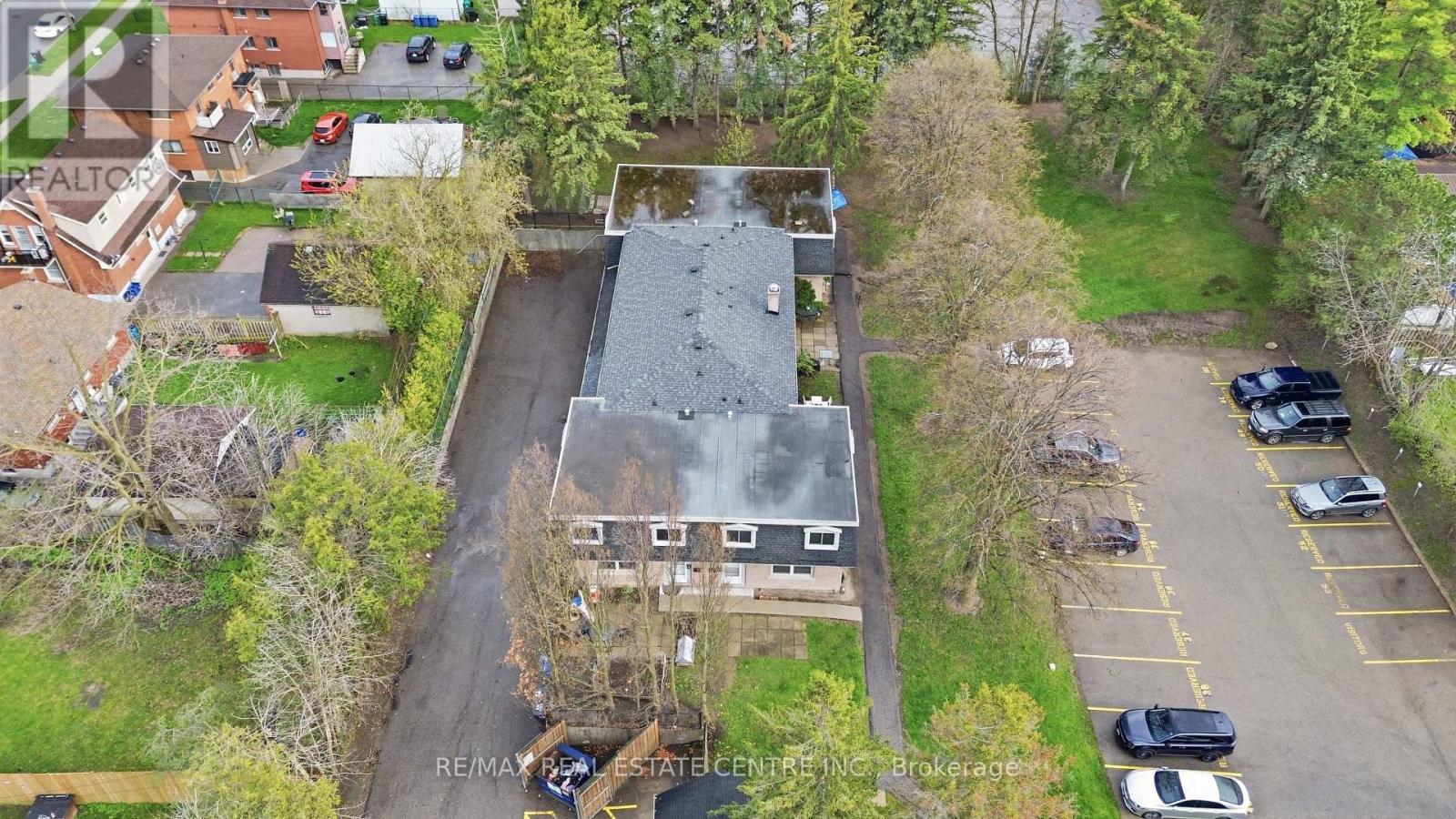 10 - 76 Borden Parkway Property Photo 23