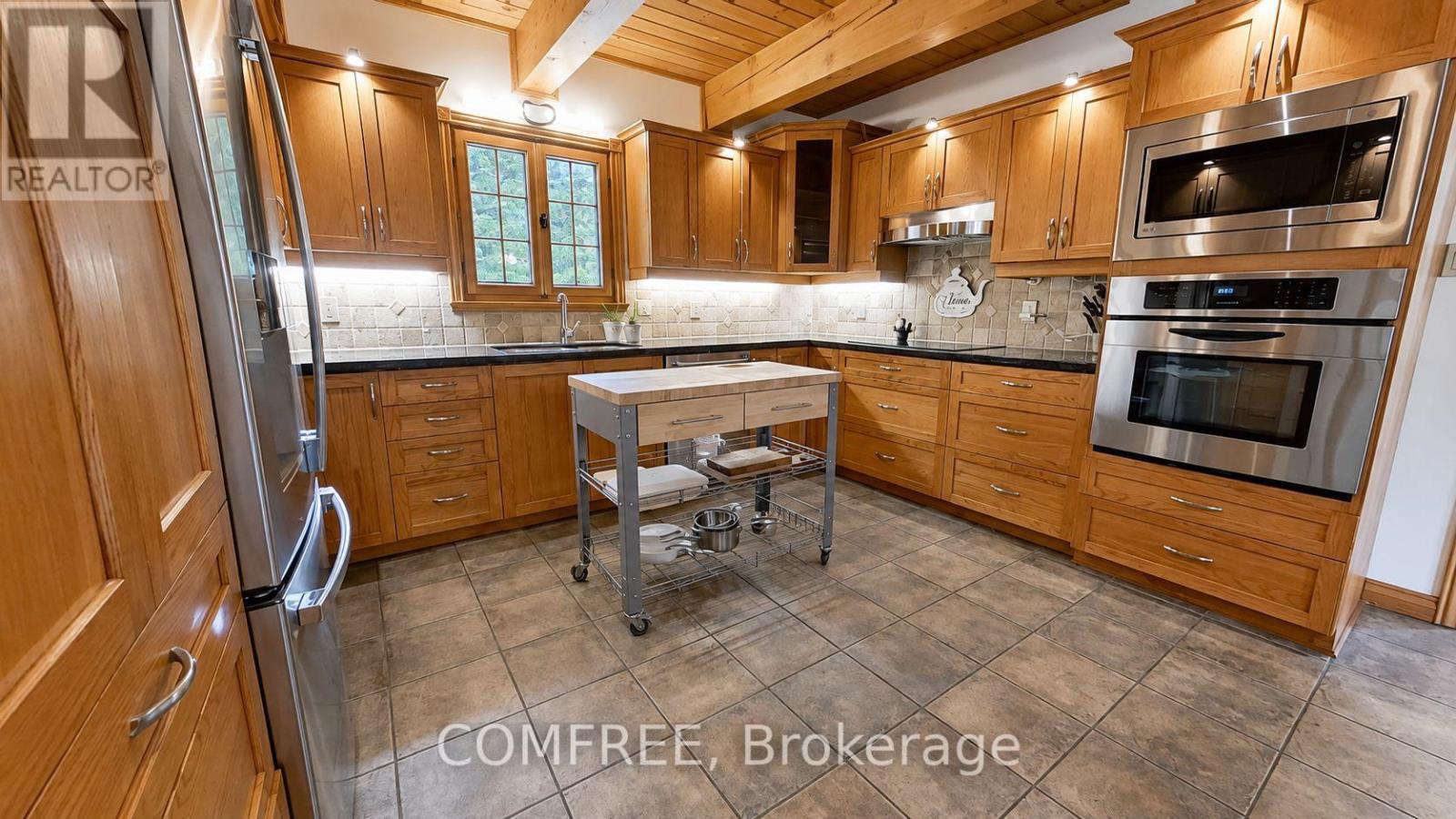 7925 Resolute Way Property Photo 12