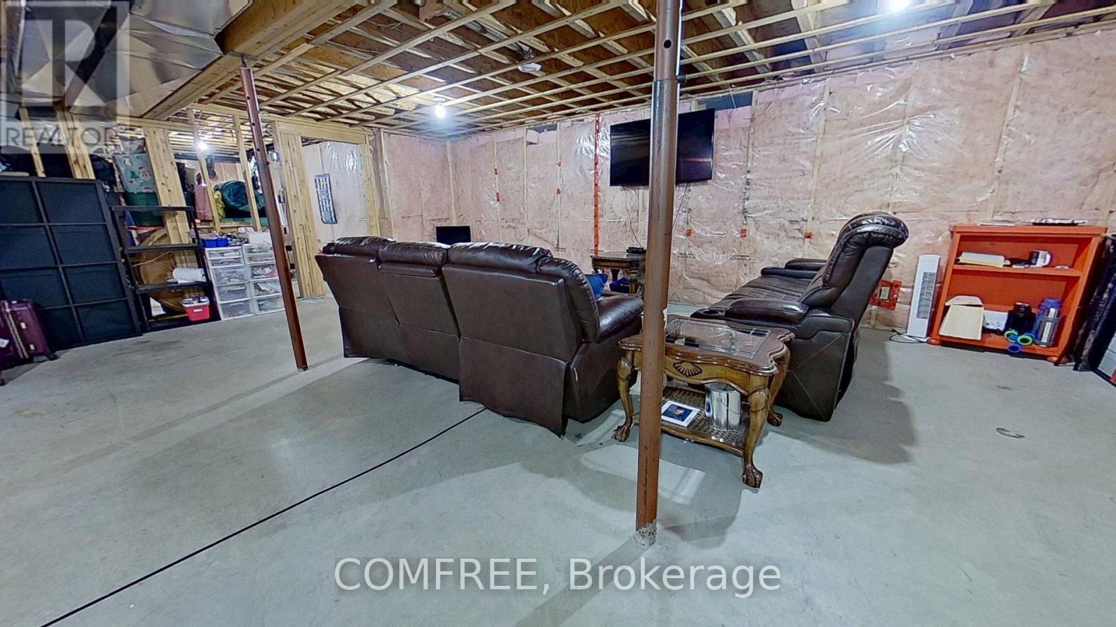 7925 Resolute Way Property Photo 27
