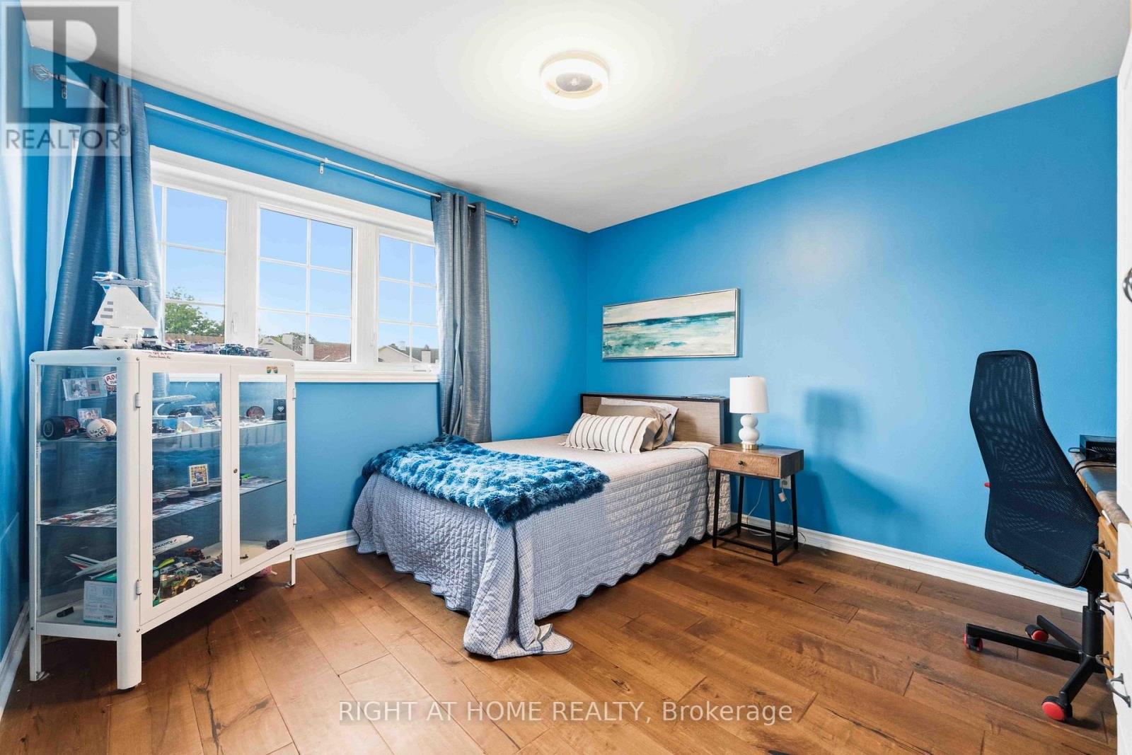 25 Waterton Crescent Property Photo 30