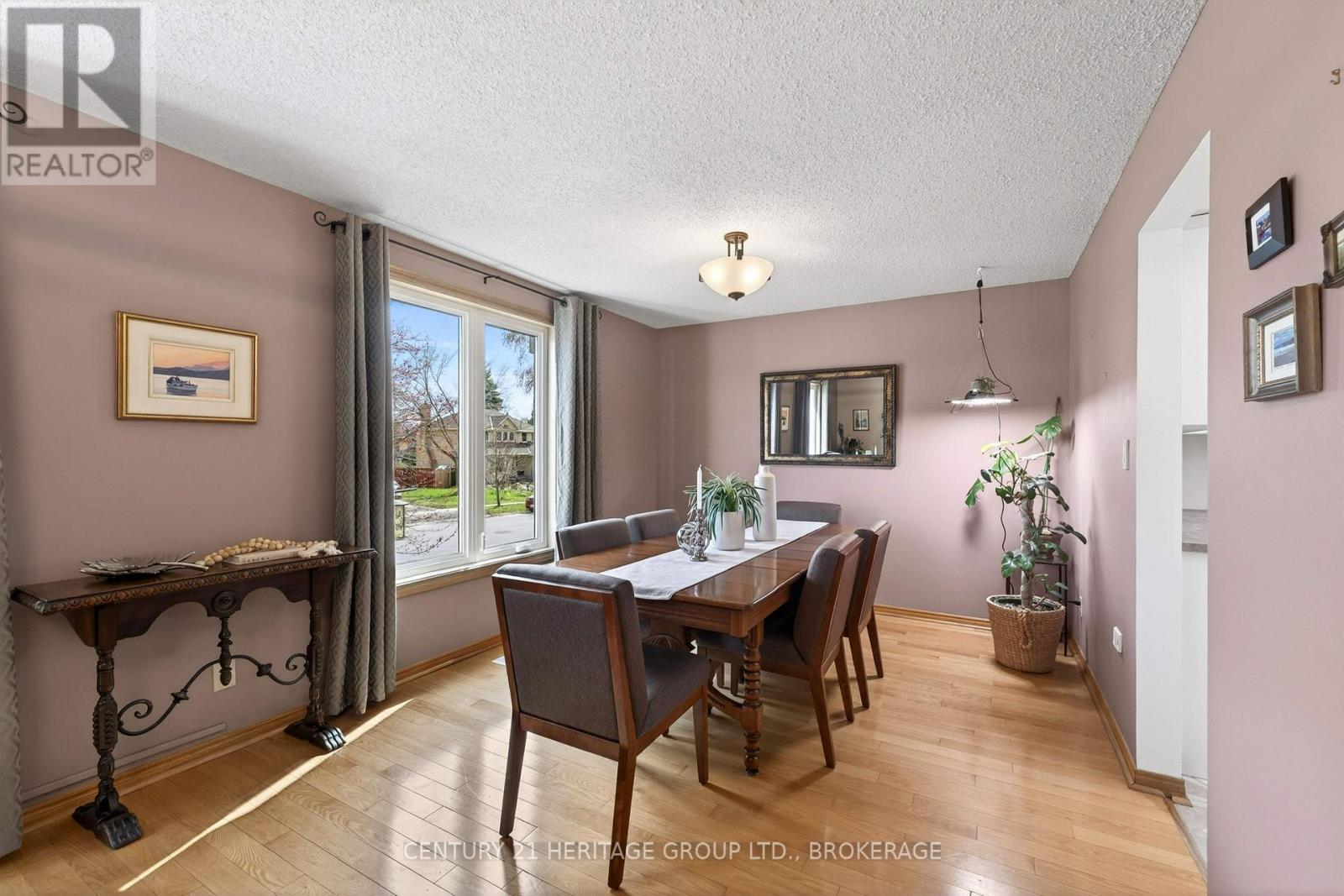 23 Old Oak Road Property Photo 10