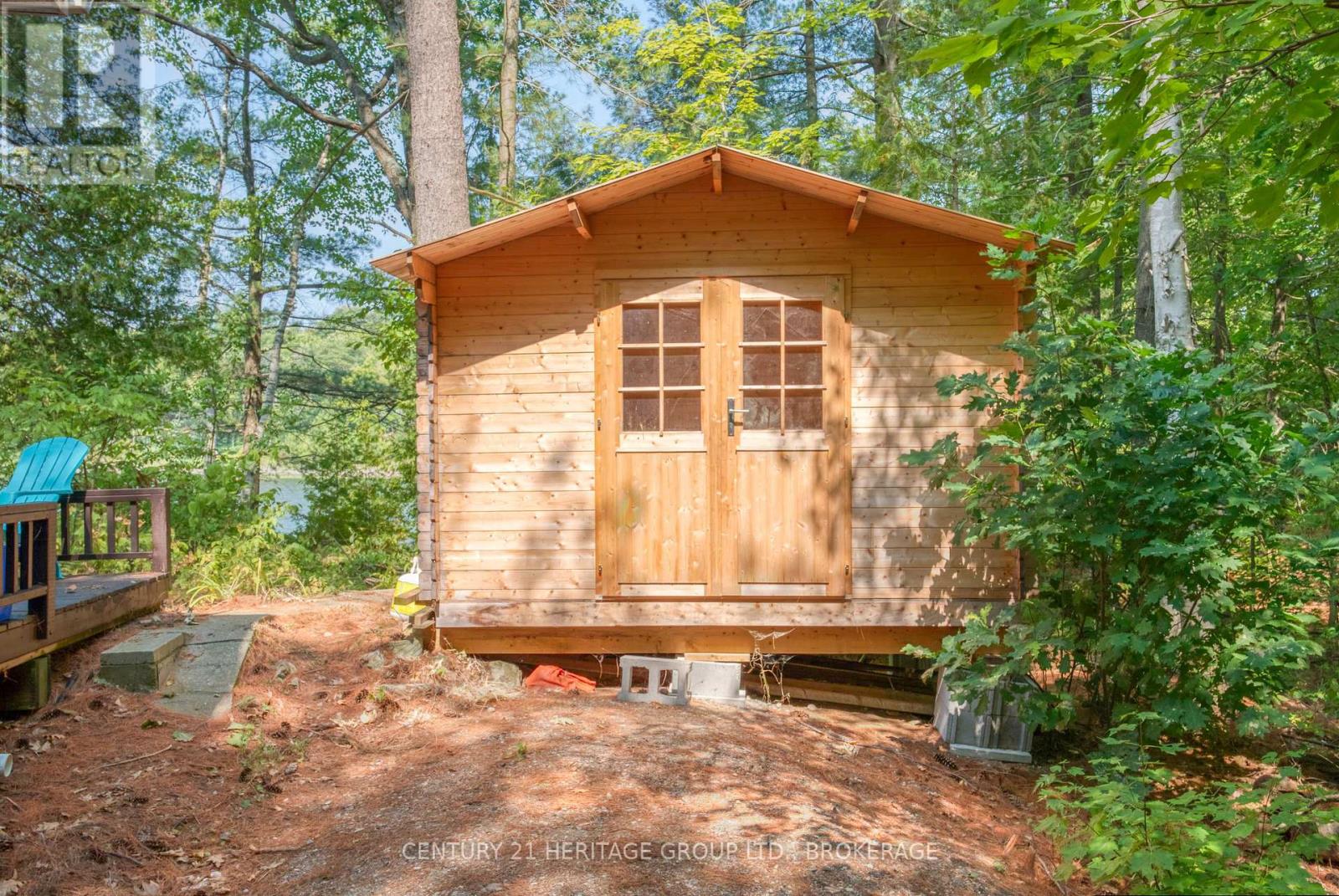 1036a Twin Lake Lane Property Photo 8