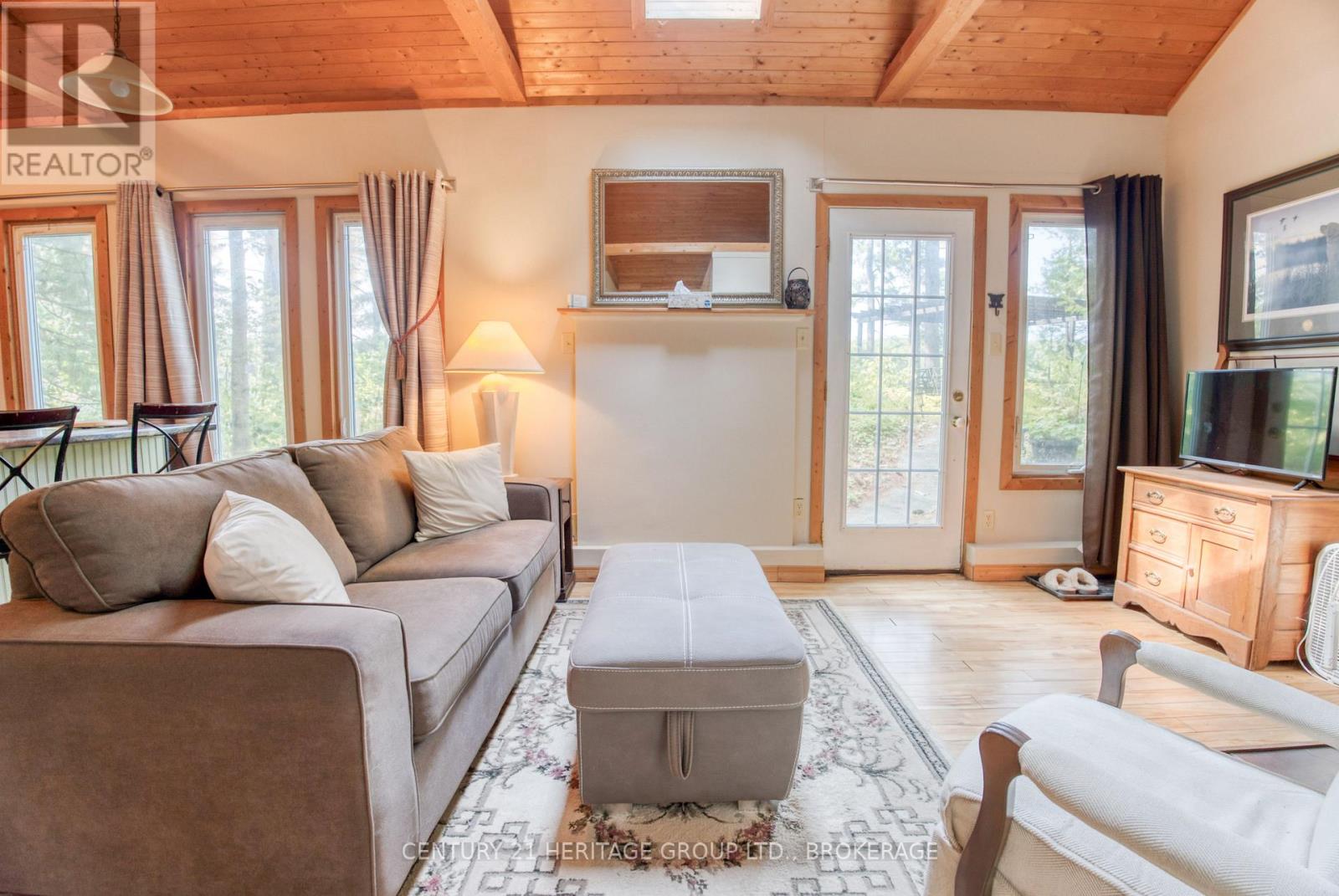 1036a Twin Lake Lane Property Photo 25