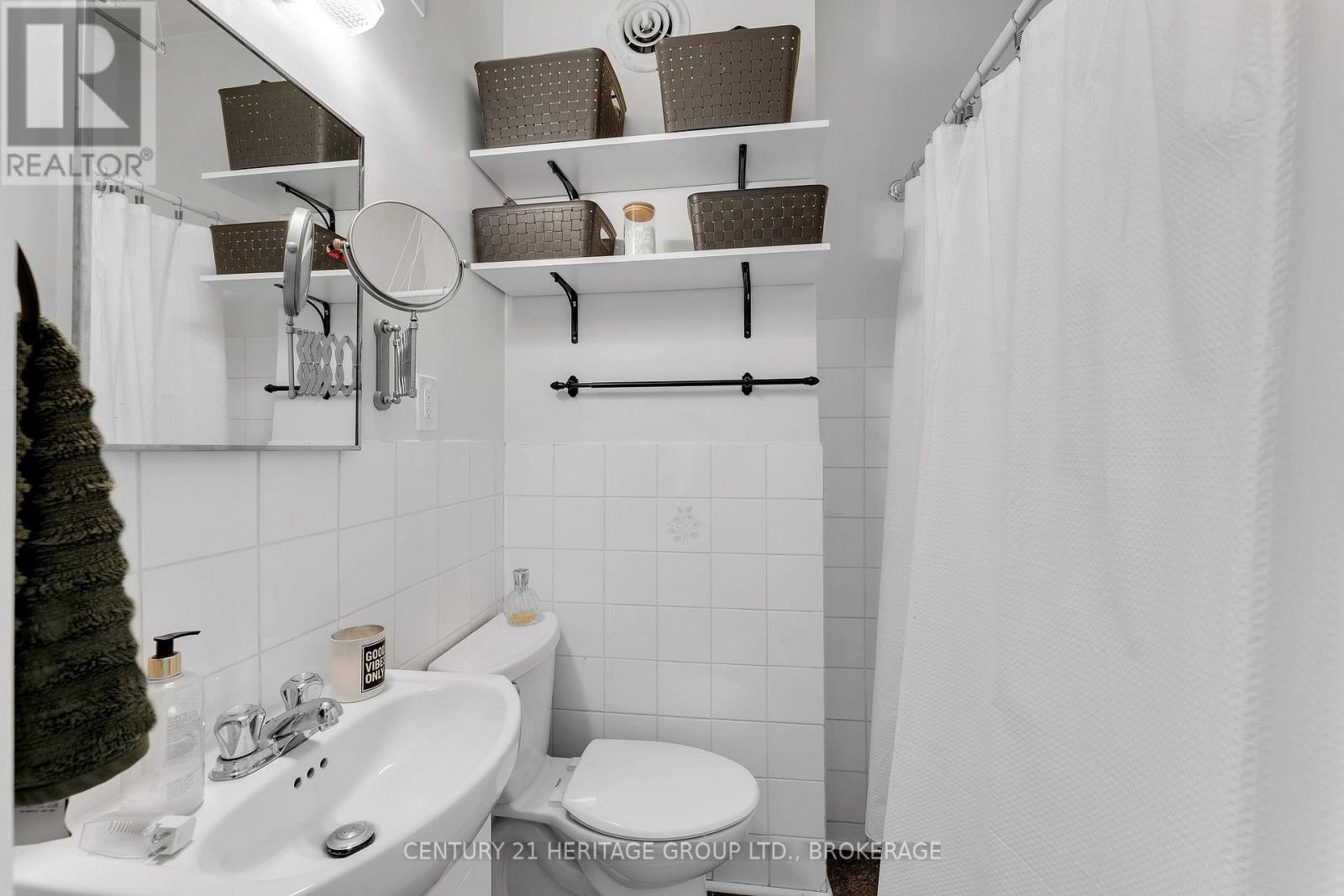 25 Colborne Street Property Photo 43