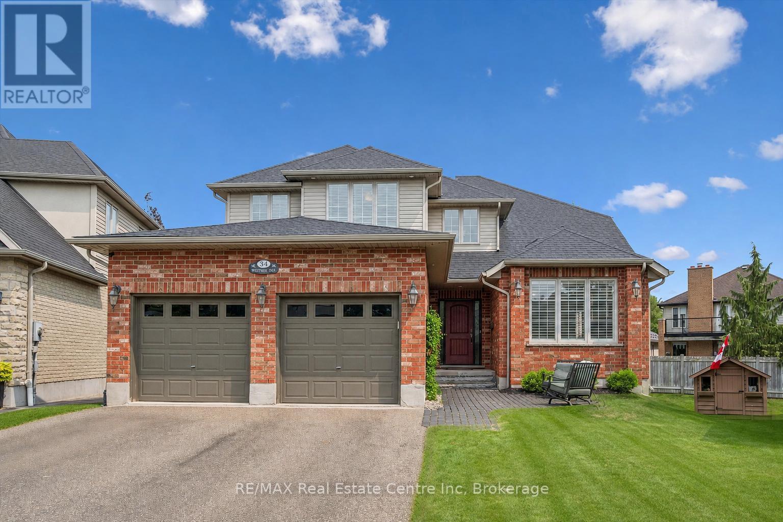 34 Whetstone Crescent Property Photo 1