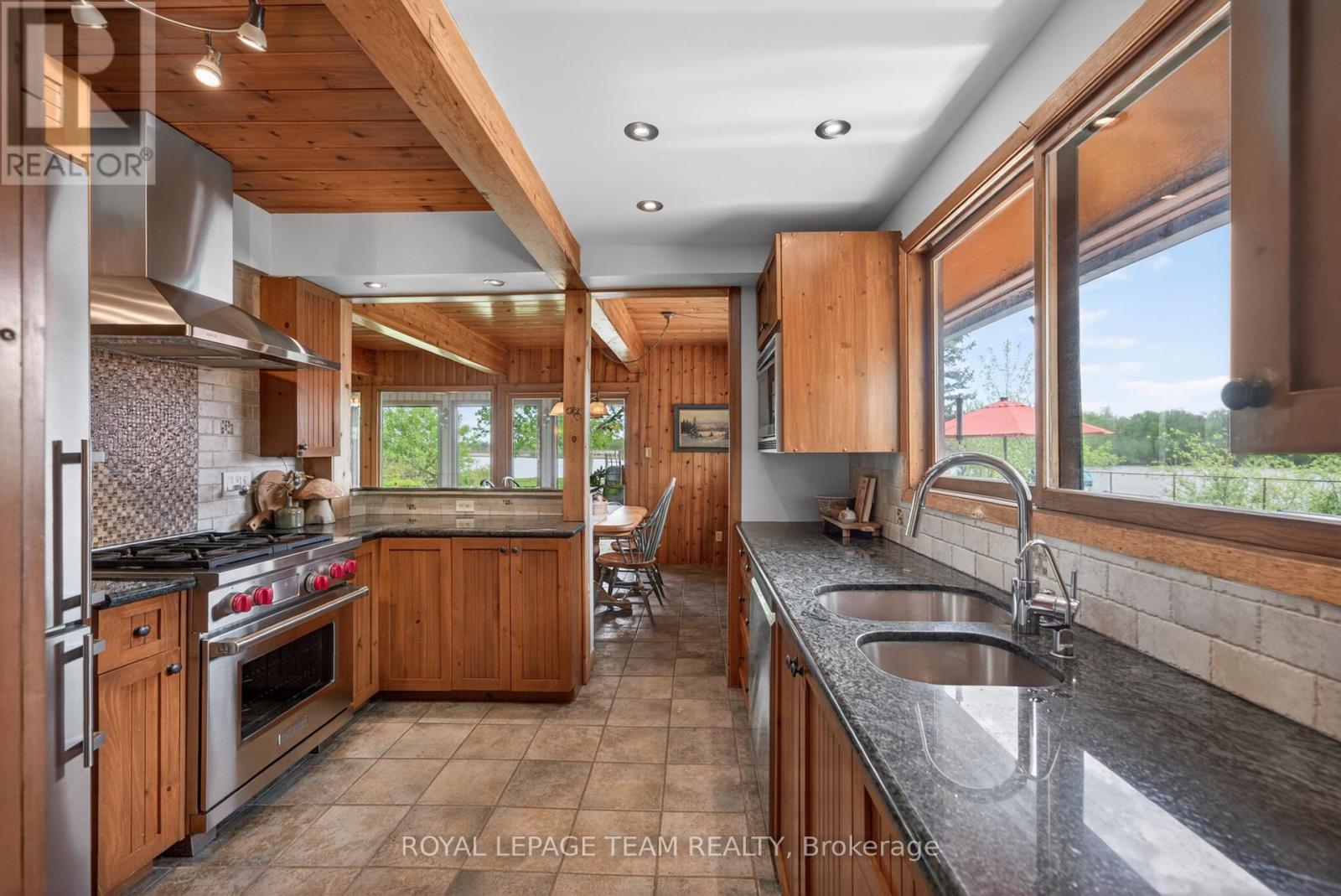 6721 Rideau Street S Property Photo 24