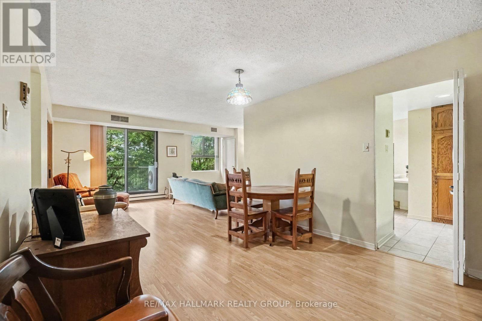 302 - 2850 Carling Avenue Property Photo 6