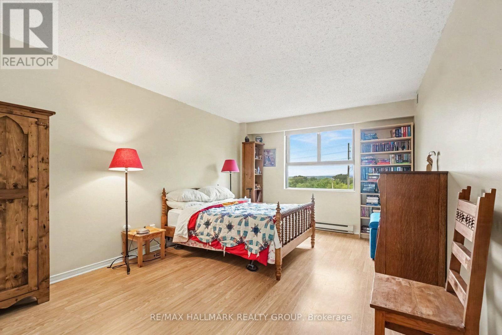 302 - 2850 Carling Avenue Property Photo 12