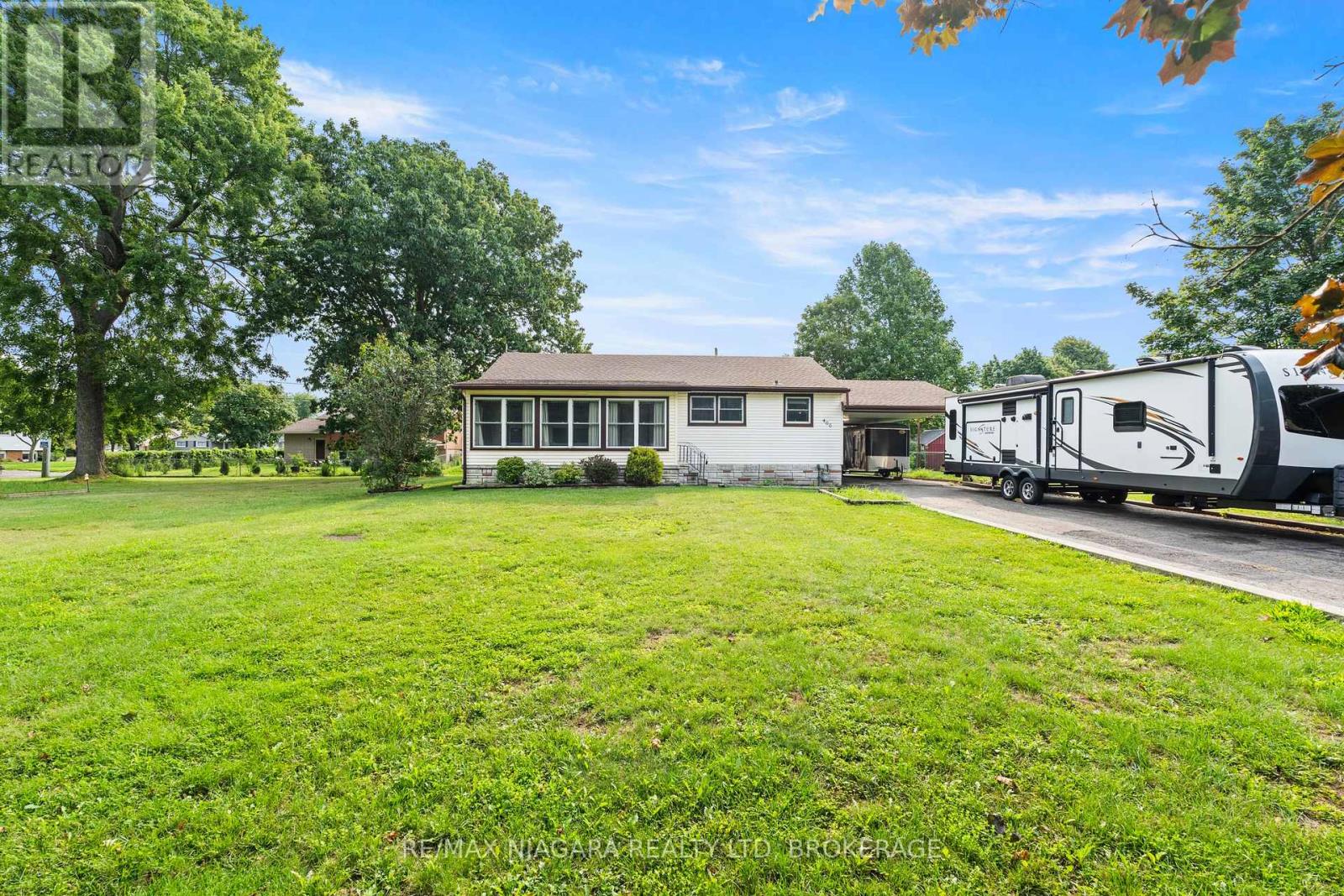 466 CLARE AVENUE Property Photo 1