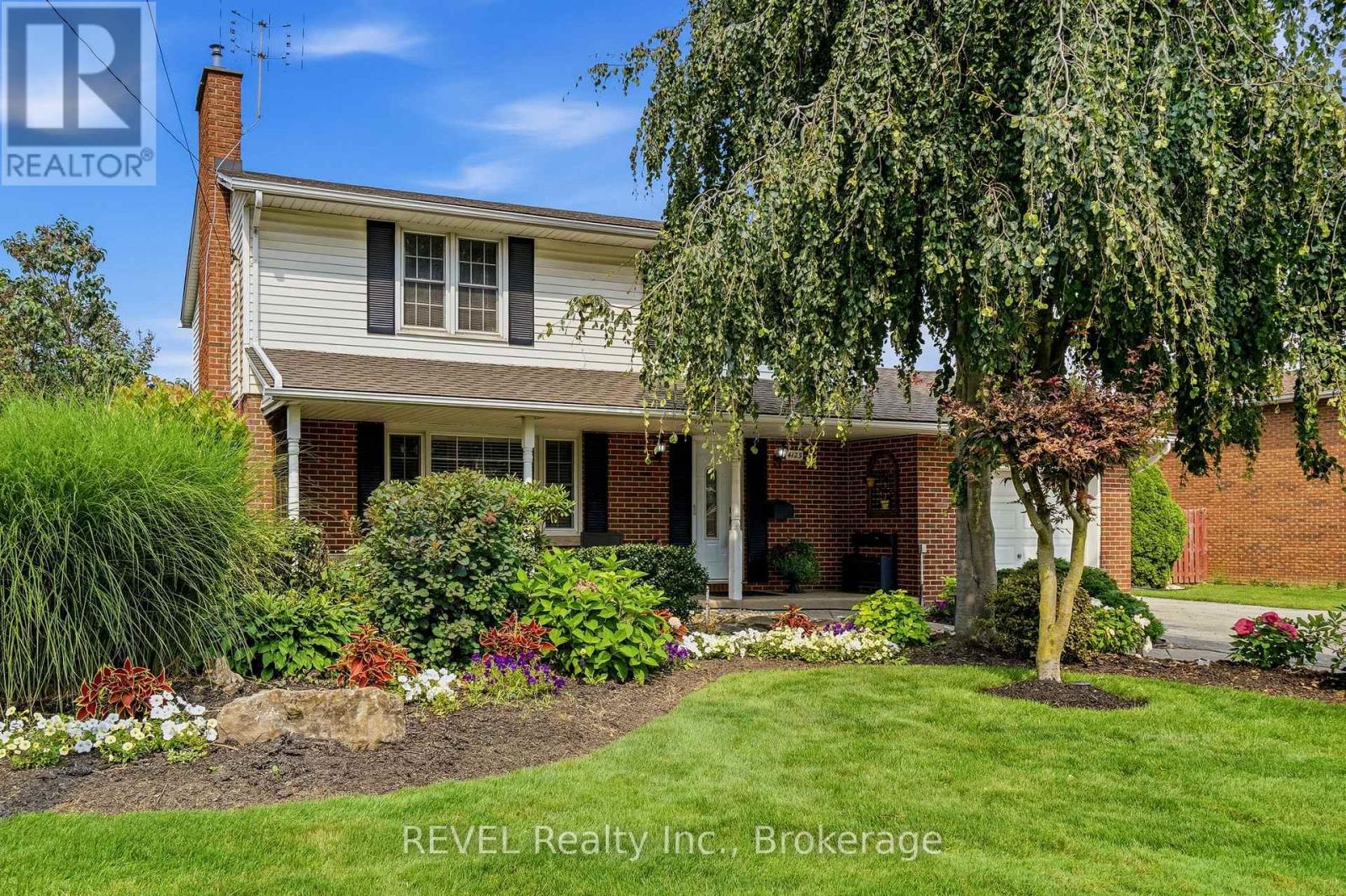 4123 Dorchester Road Property Photo 5
