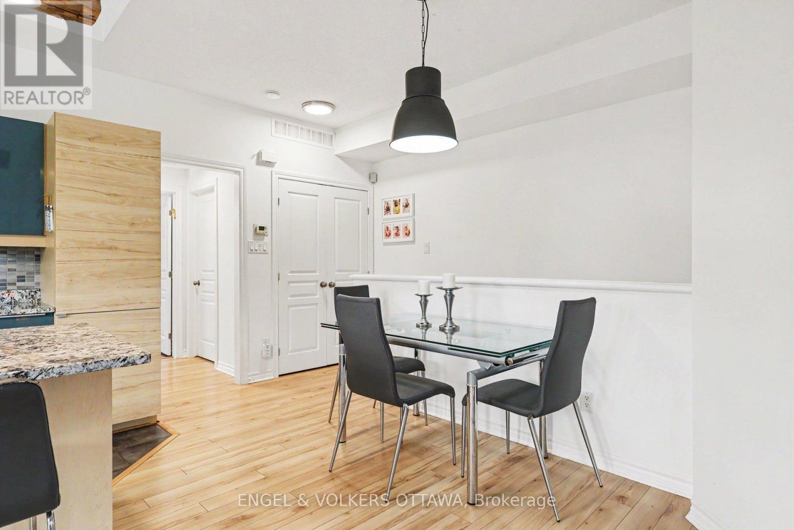 53 Hawkstone Gate Property Photo 6