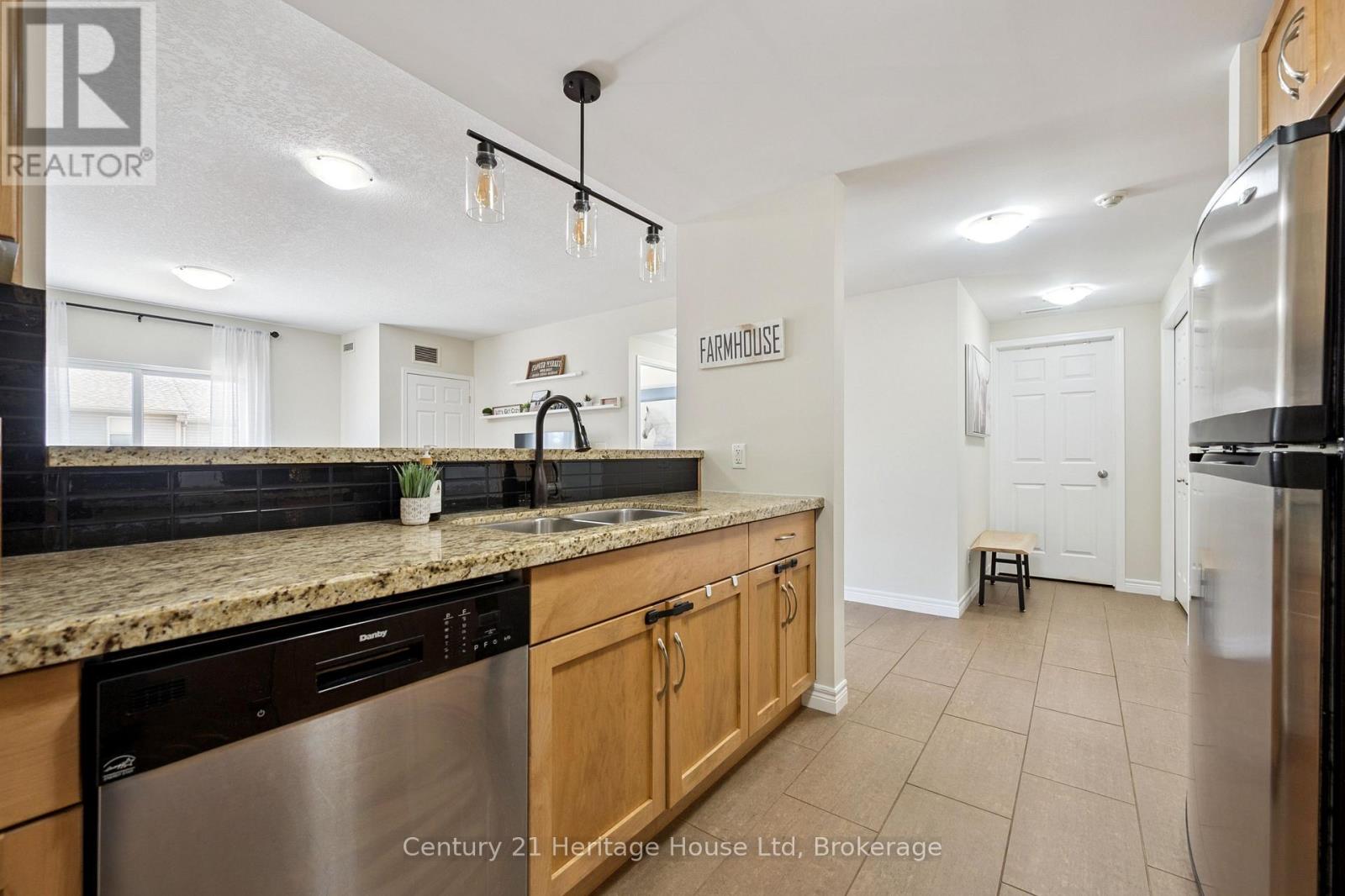 207 - 901 Paisley Road Property Photo 14