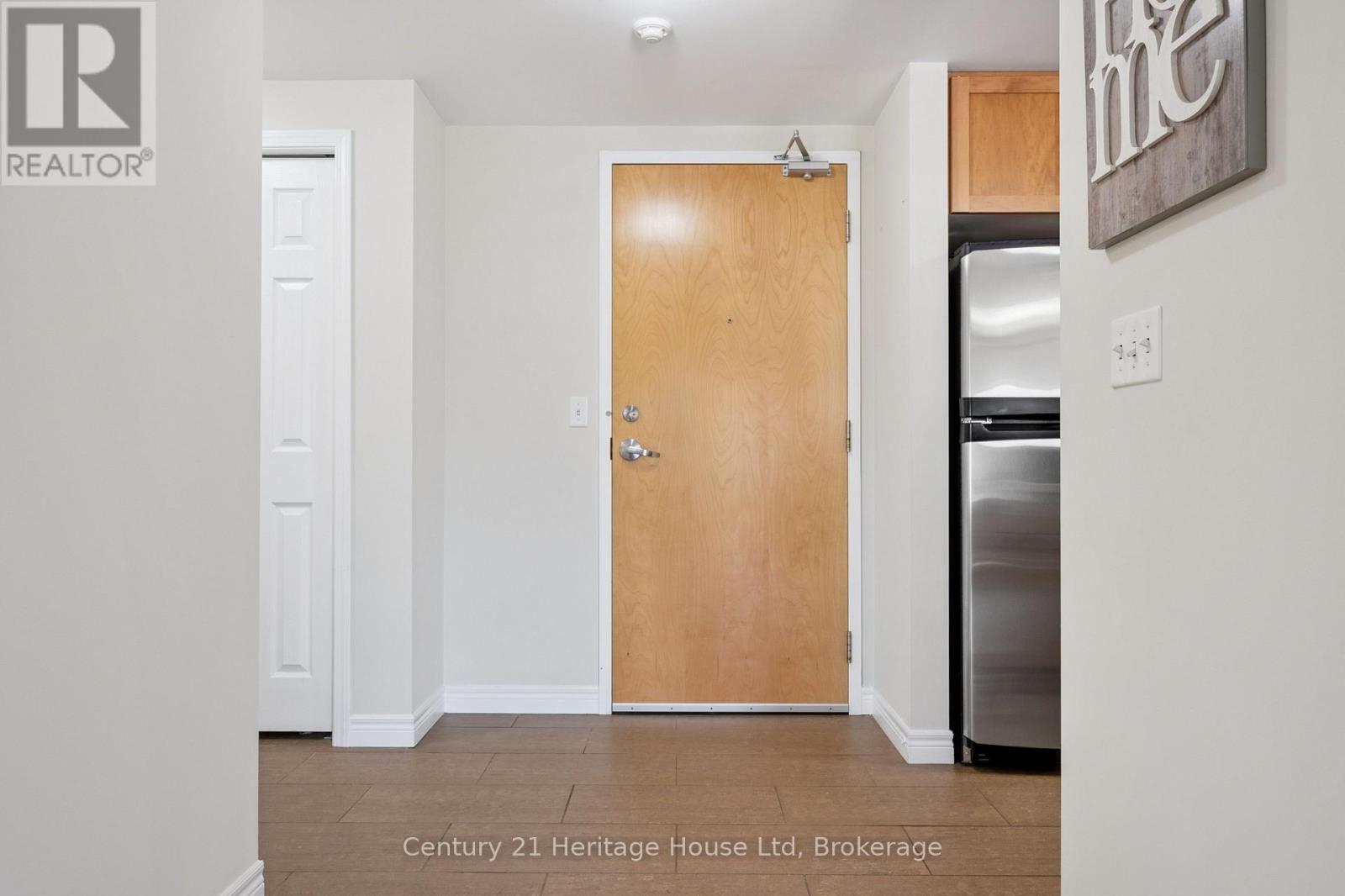 207 - 901 Paisley Road Property Photo 17