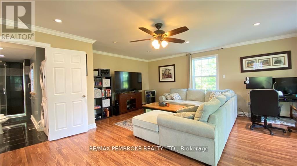 16 Wolfe Avenue Property Photo 2