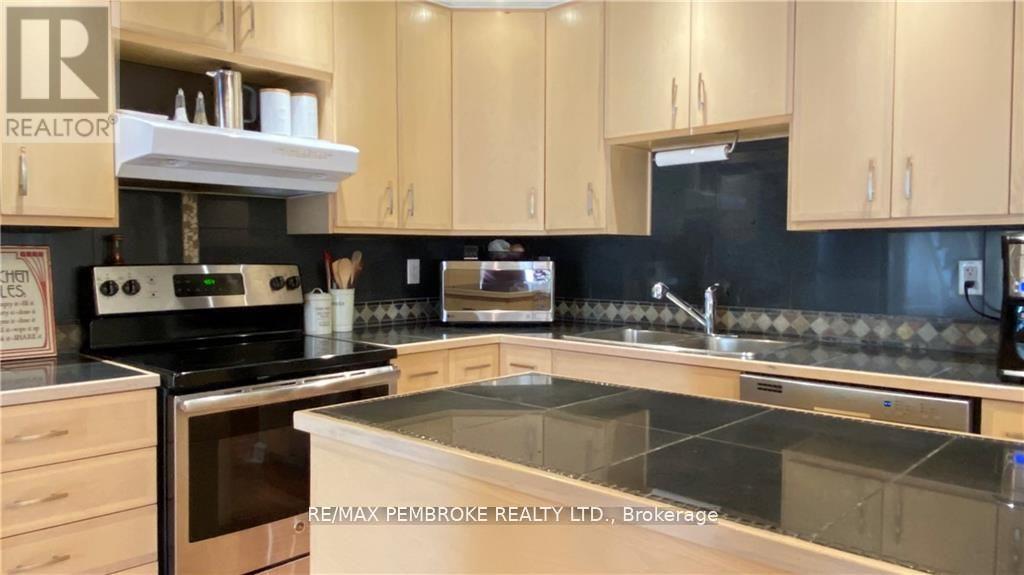 16 Wolfe Avenue Property Photo 10