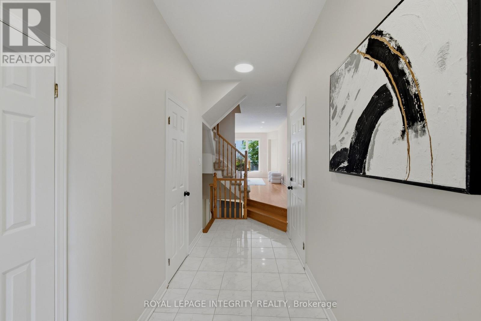 20 Redding Way Property Photo 4