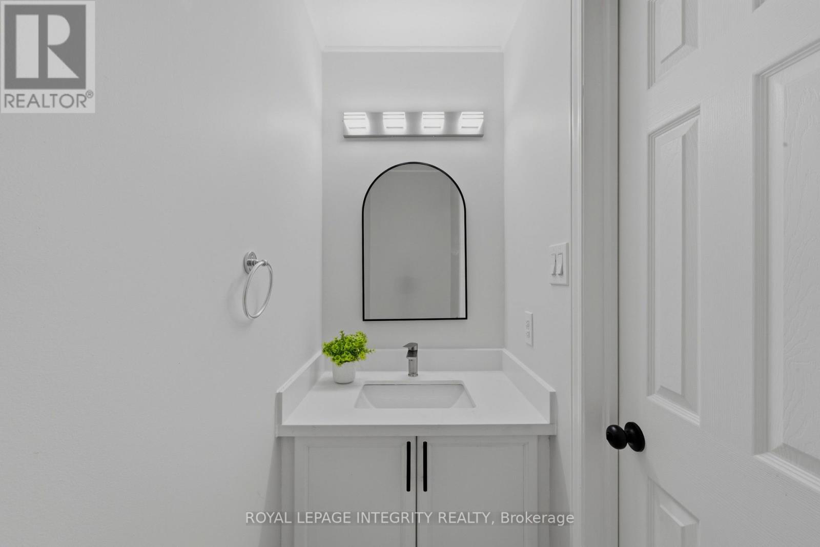20 Redding Way Property Photo 5