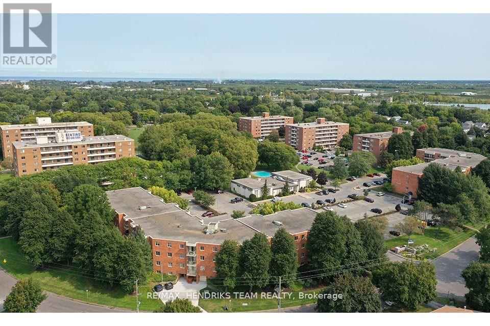 402 - 33 LEASIDE DRIVE Property Photo 1