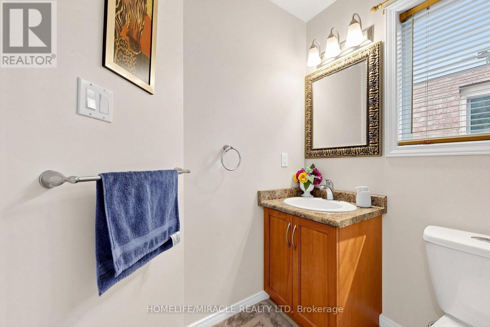 378 Mountain Laurel Crescent Property Photo 16