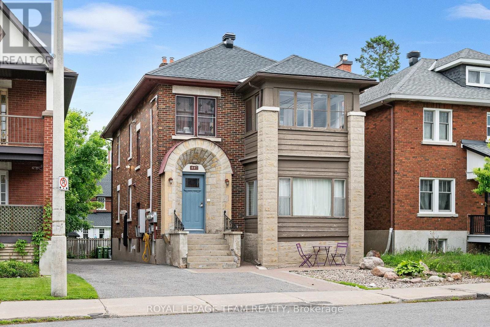 UNIT 1 - 447 HOLLAND AVENUE