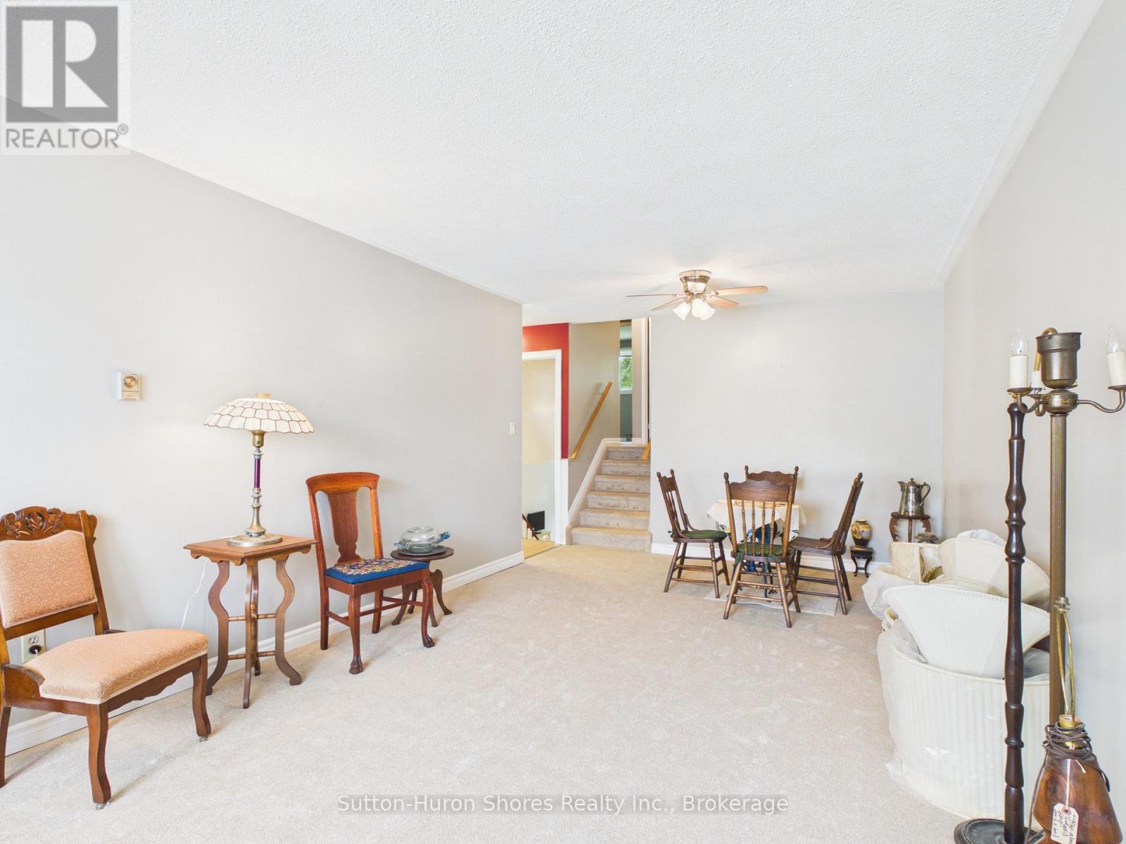 793 Ruby Street Property Photo 8