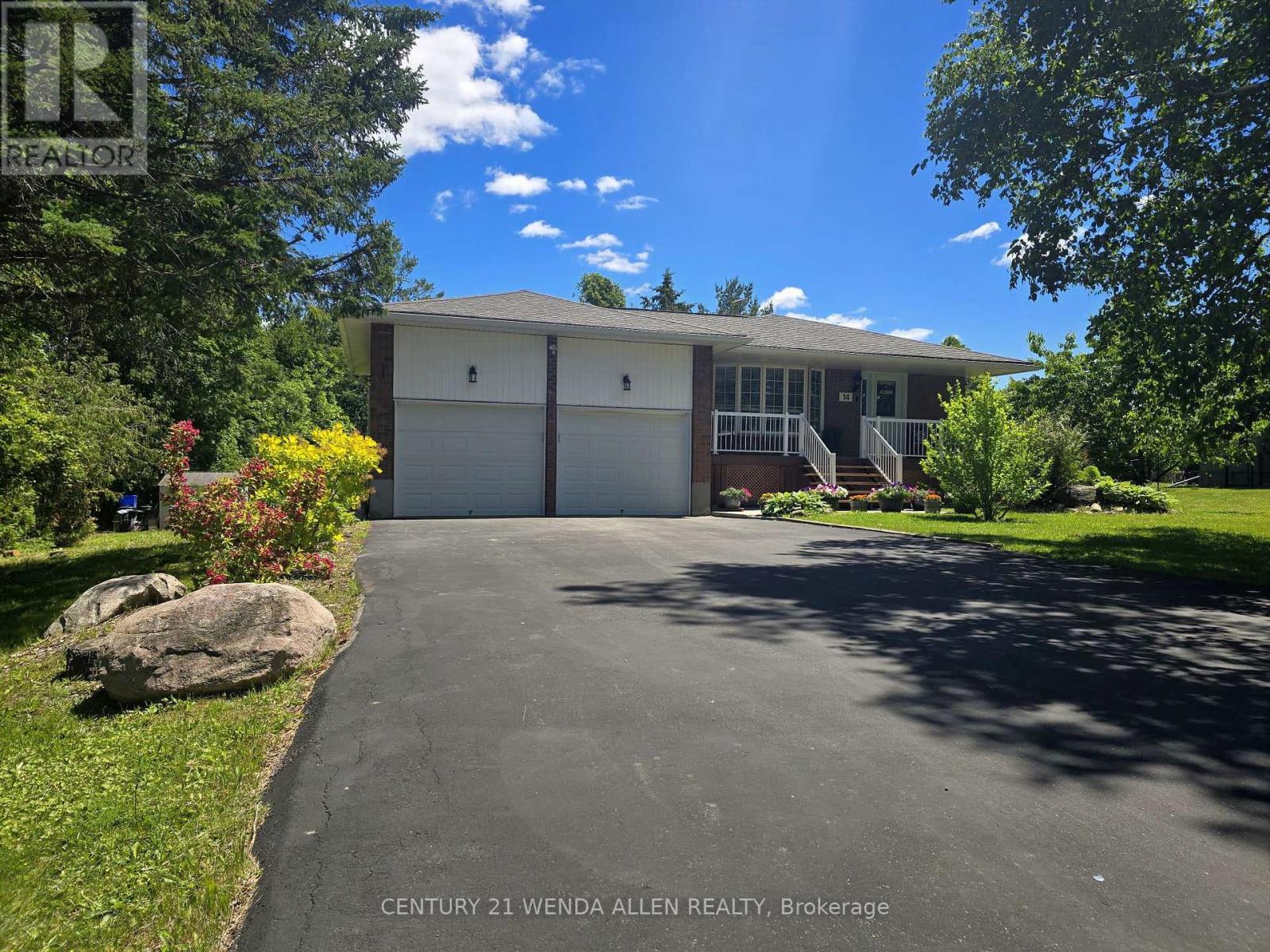 14 Manvers Drive Property Photo 1
