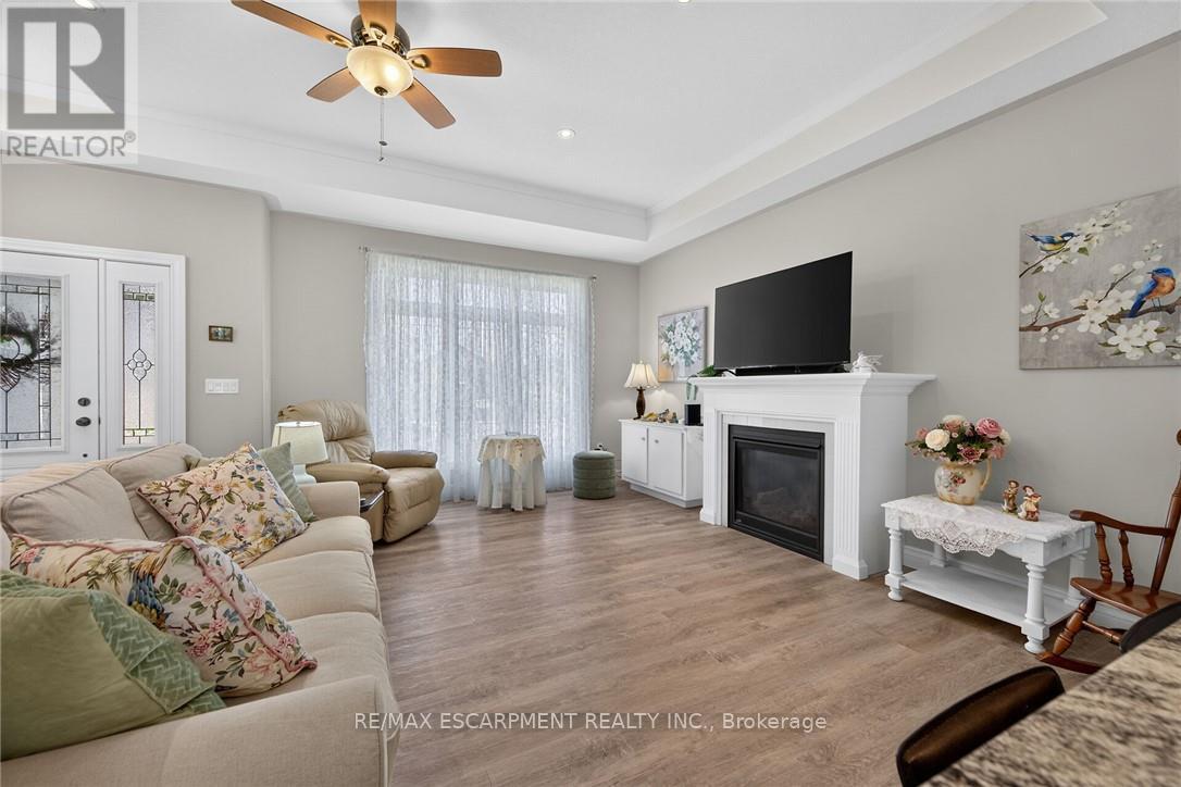 26 Stonebridge Place Property Photo 7