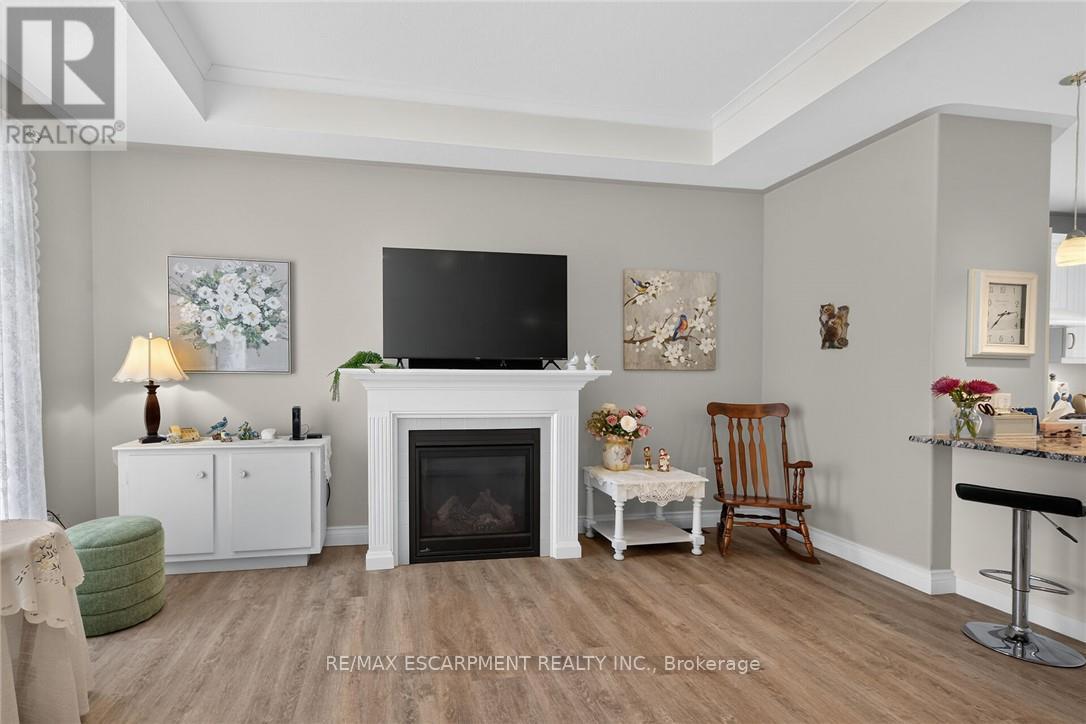 26 Stonebridge Place Property Photo 8