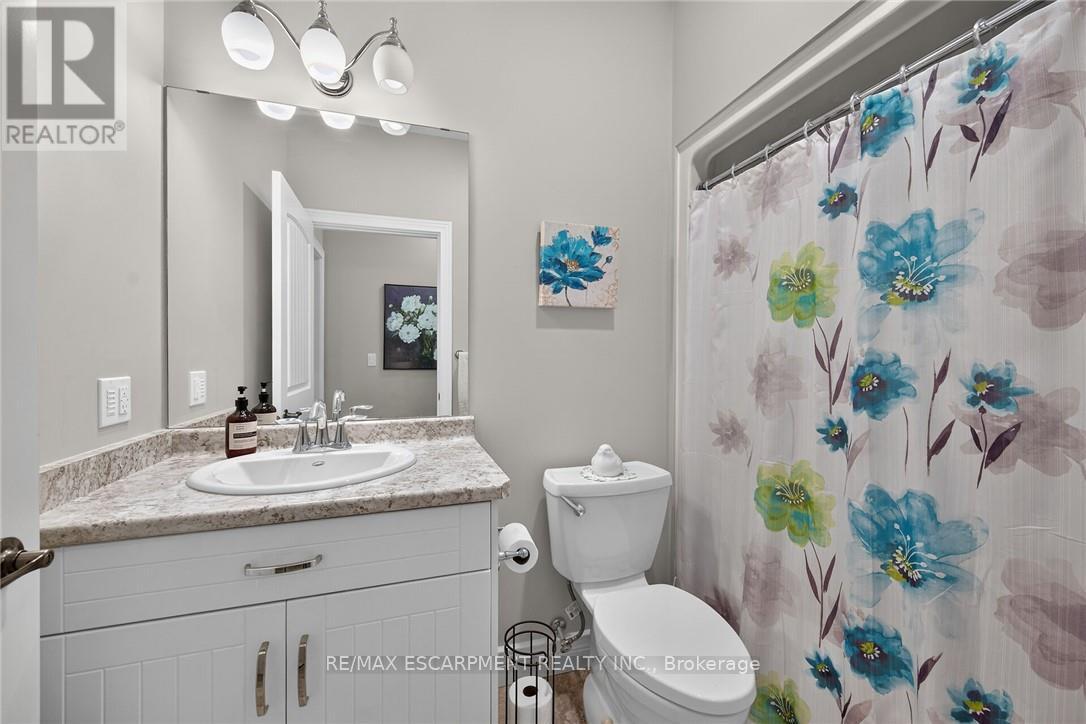 26 Stonebridge Place Property Photo 28