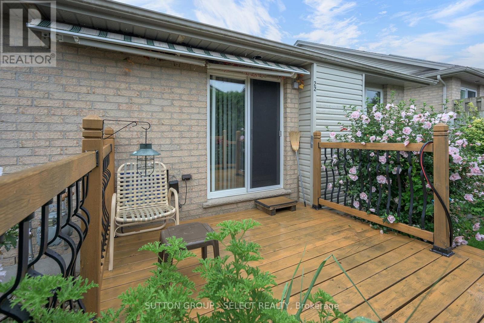 22 - 861 Shelborne Street Property Photo 6