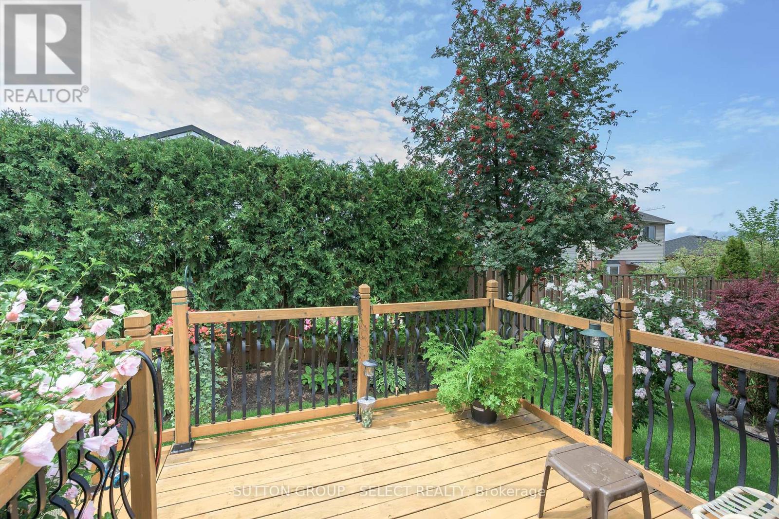22 - 861 Shelborne Street Property Photo 16
