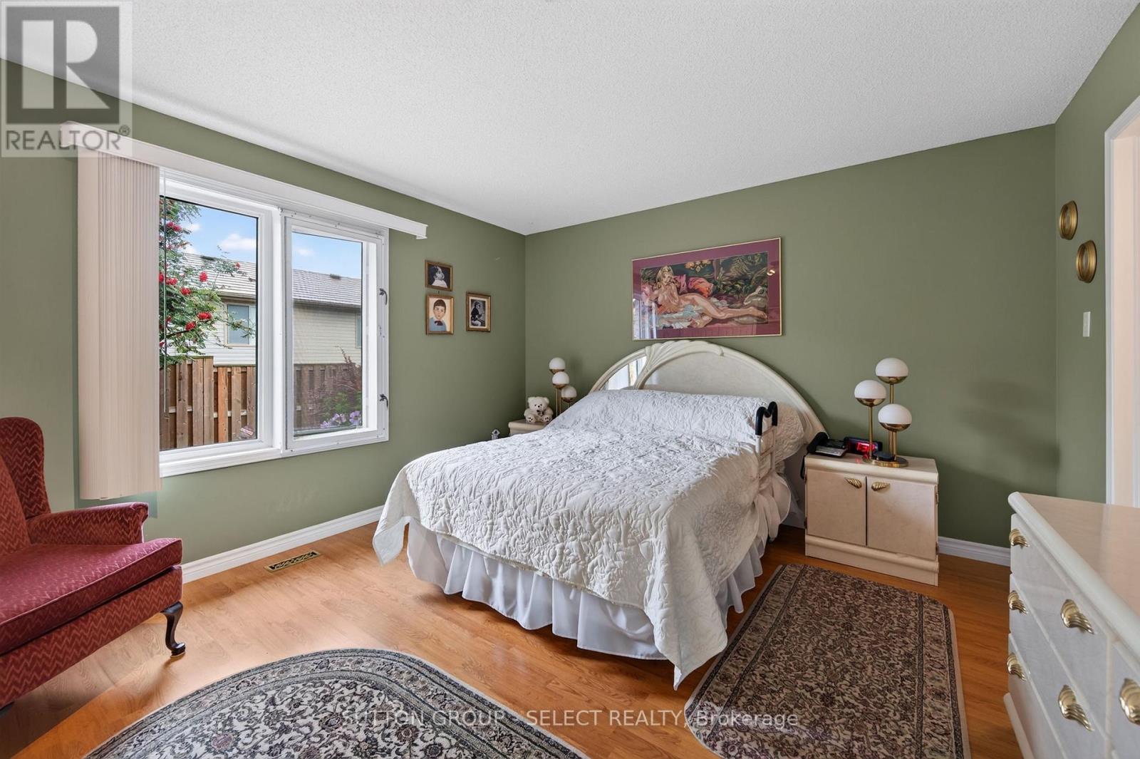 22 - 861 Shelborne Street Property Photo 27