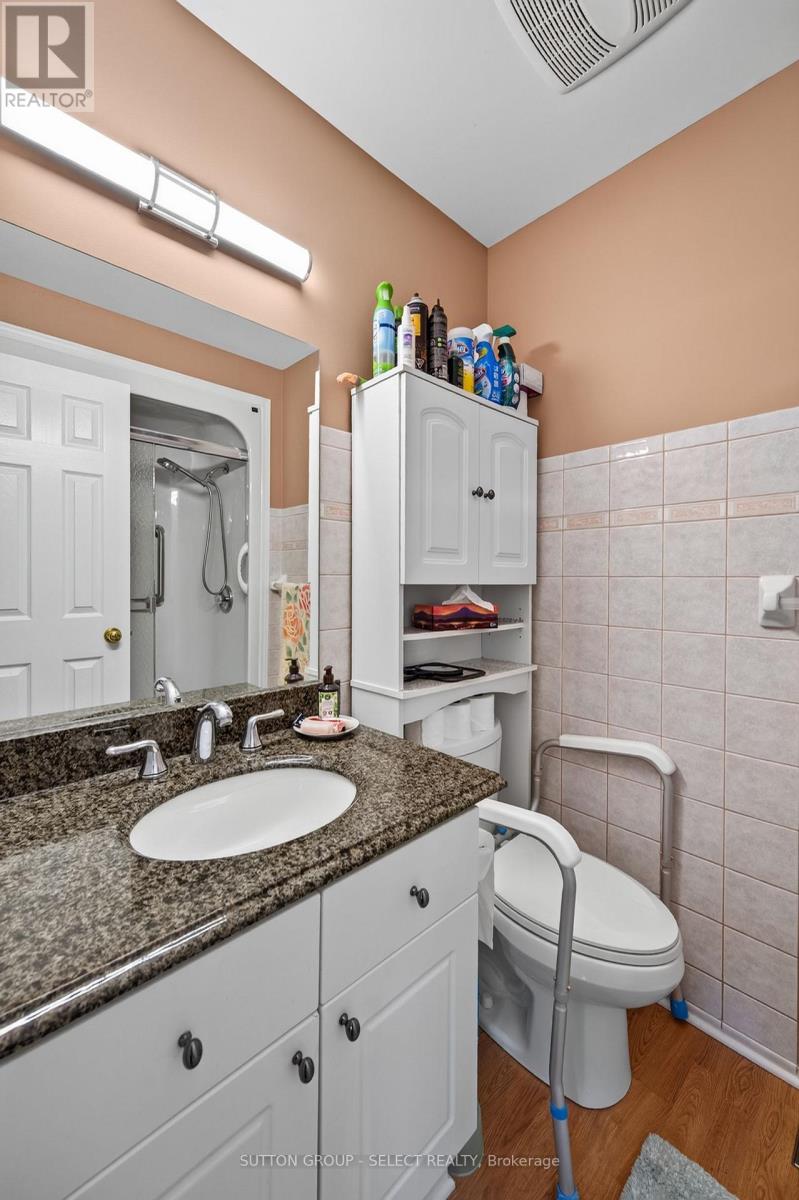 22 - 861 Shelborne Street Property Photo 29