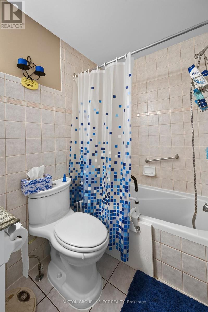 22 - 861 Shelborne Street Property Photo 32